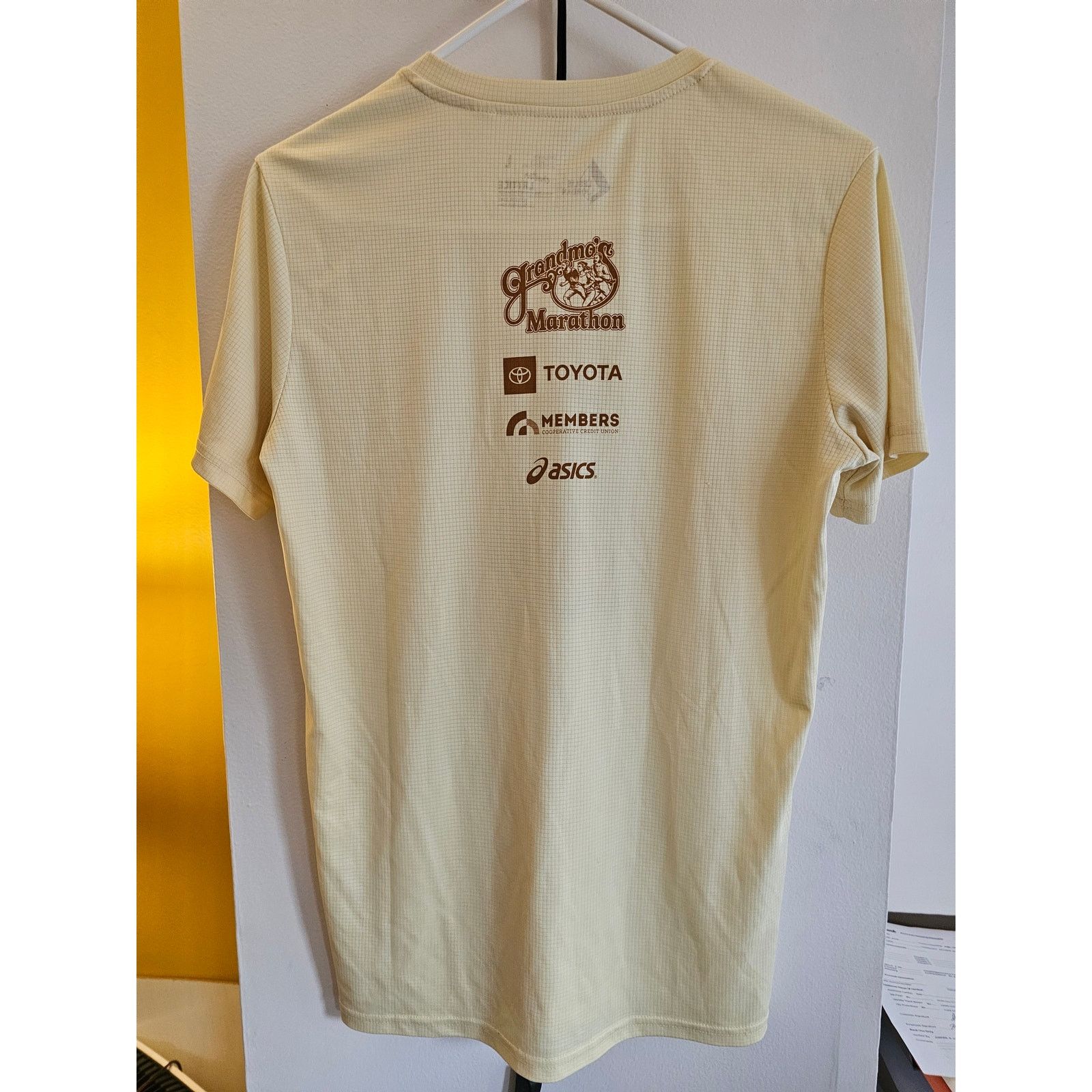 Other Garry Bjorklund Half Marathon Finisher L T-Shirt - Grandmas Size L / US 10 / IT 46 - 4 Thumbnail