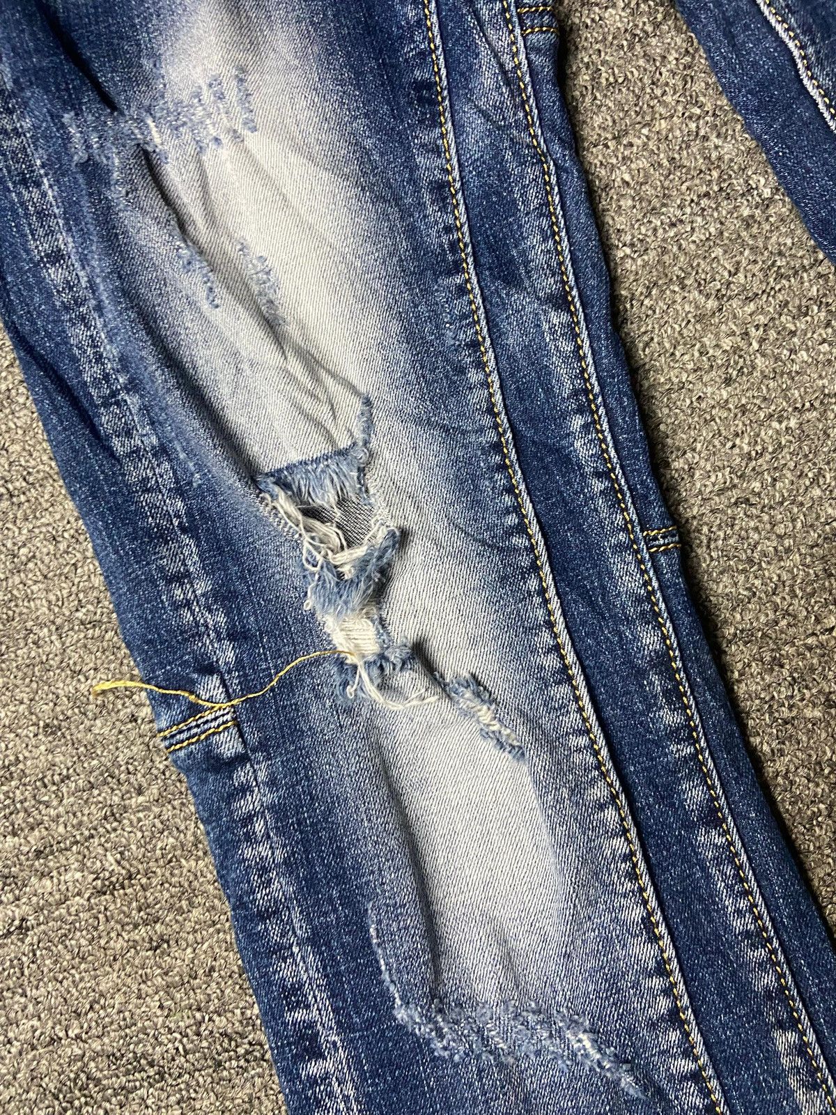 Dsquared2 Dsquared2 Canadian Distressed Ripped Skinny Jeans (171) Size US 28 / EU 44 - 11 Thumbnail
