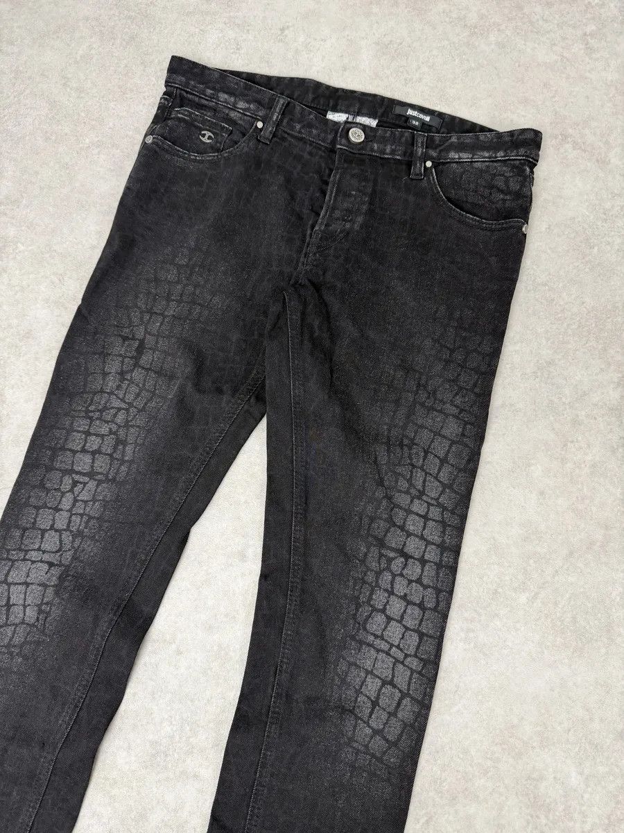 Just Cavalli AW2014 Cavalli Black Crocodile Print Slim Pants Size US 30 / EU 46 - 9 Thumbnail