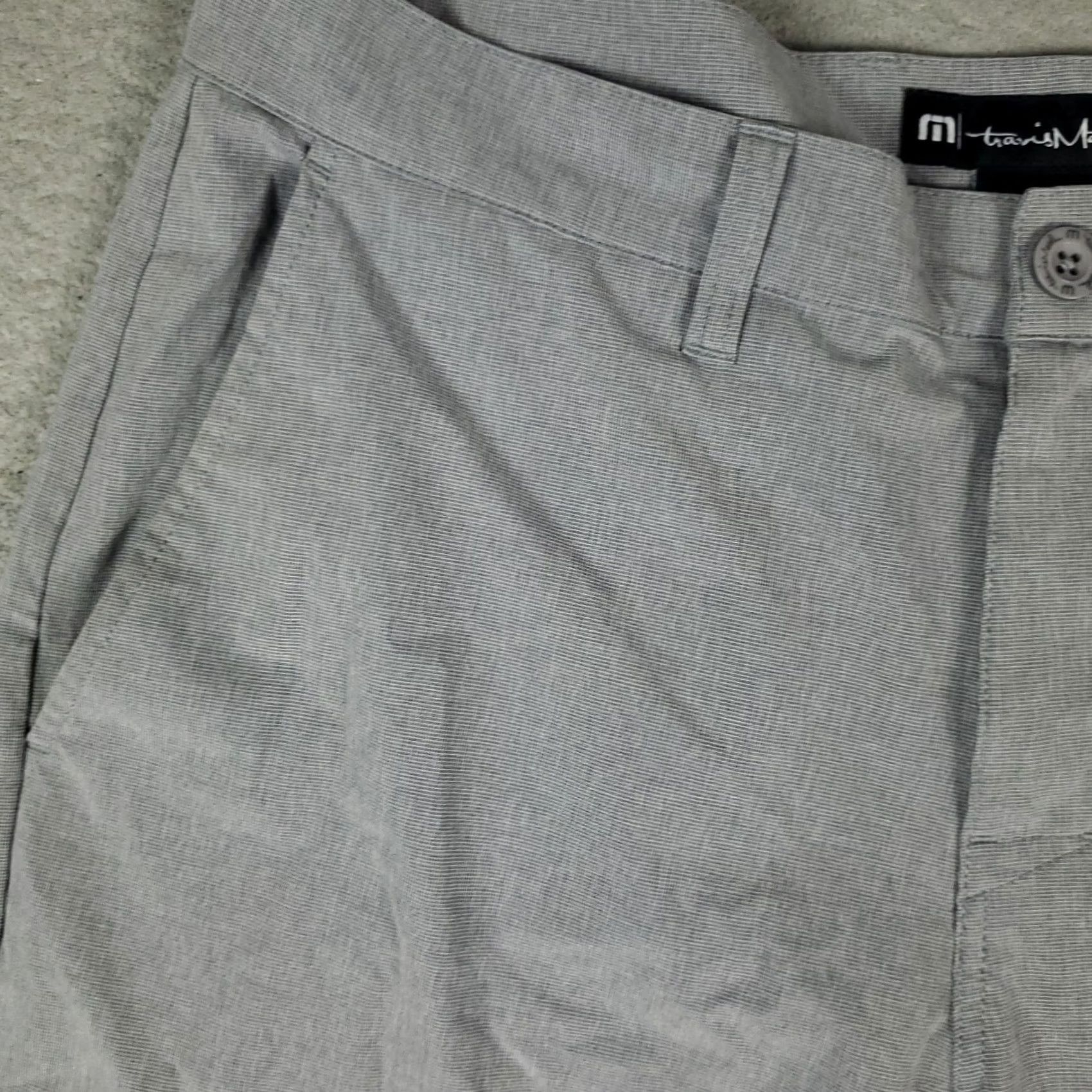 TravisMathew Travis Mathew Shorts Mens 34 Gray Golf Flat Front Slash Pocket Chino Regular Waist 34 Vintage No Size US 34 / EU 50 - 3 Thumbnail