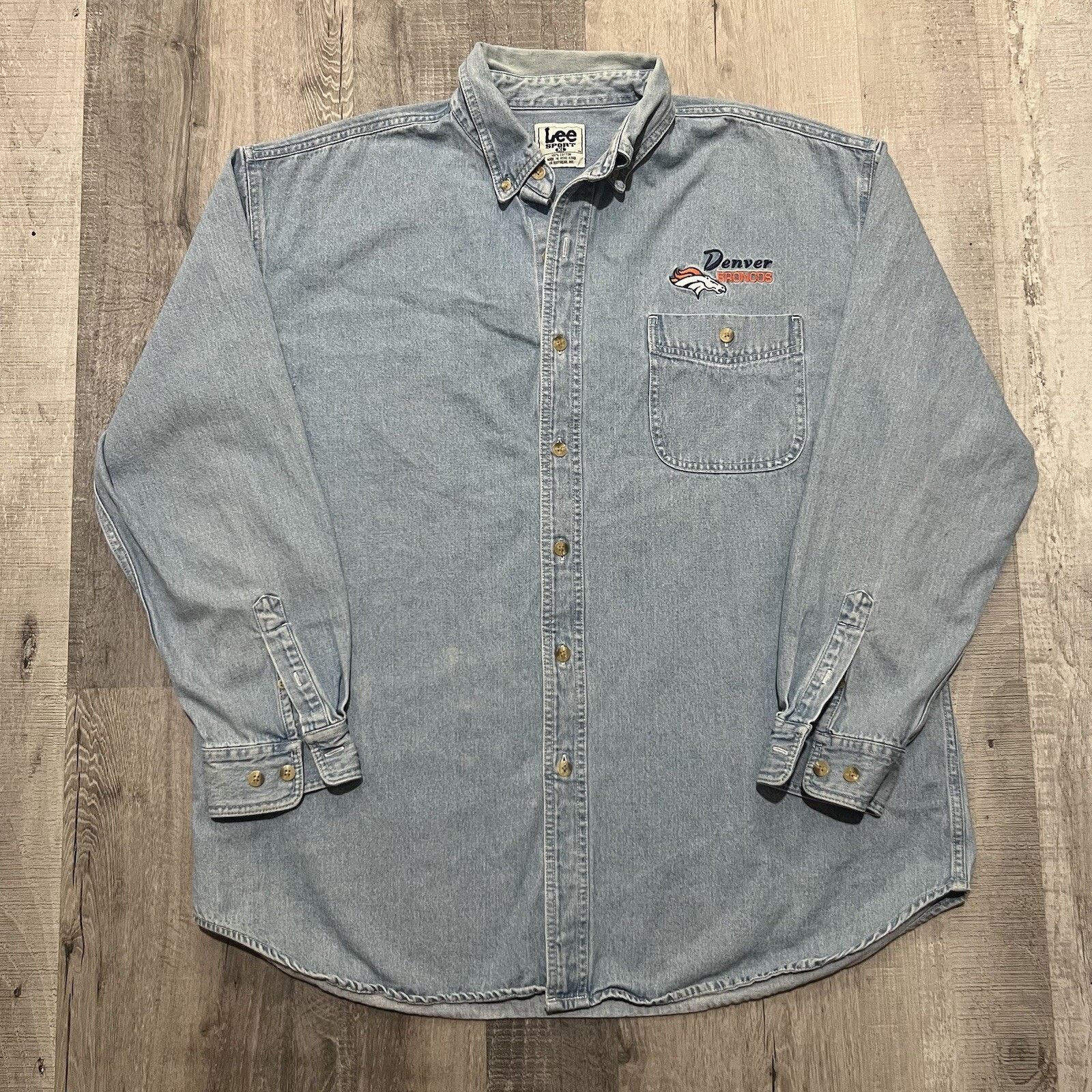 Lee VTG Denver Broncos Denim Shirt 90s Lee Sport NFL Button Down Size US XL / EU 56 / 4 - 2 Thumbnail