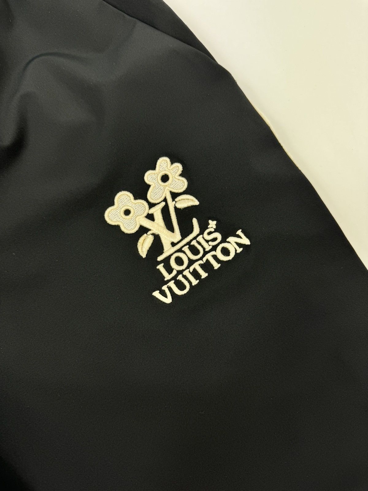 Louis Vuitton × Tyler The Creator LOGO EMBROIDERED TECHNICAL TRACK PANTS 1AFRDS Size US 36 / EU 52 - 3 Thumbnail