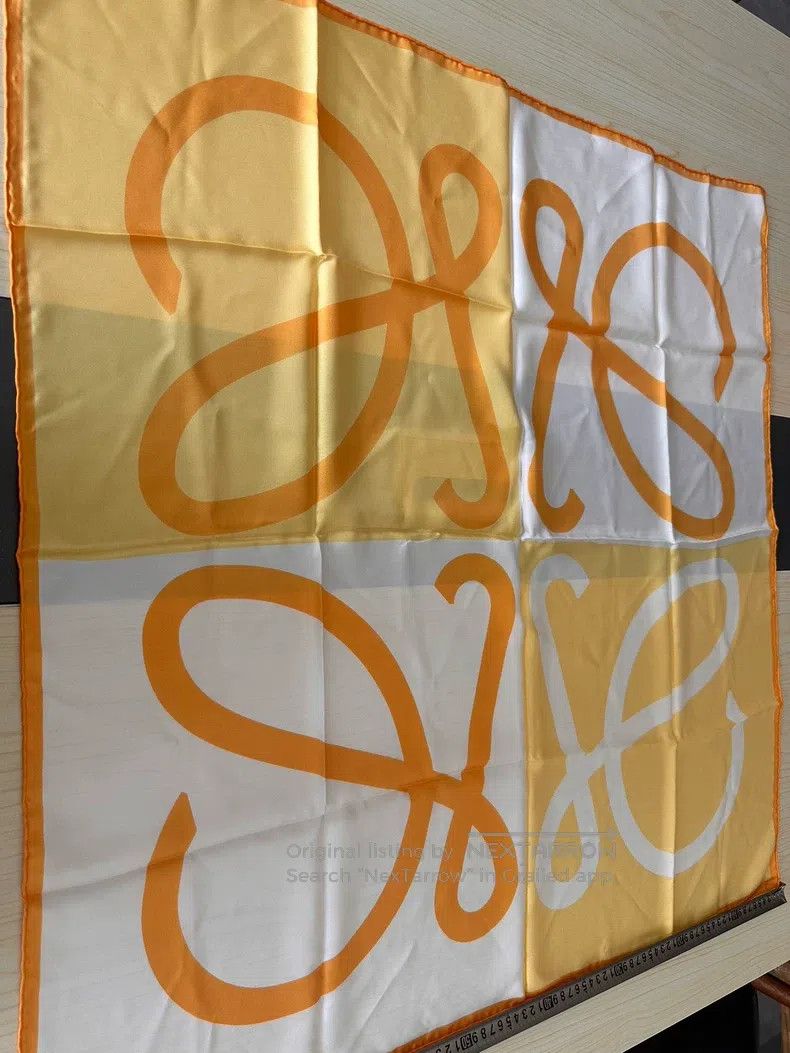 Loewe Loewe size 90*90cm Orange and white color block silk scarf Size ONE SIZE - 1 Thumbnail