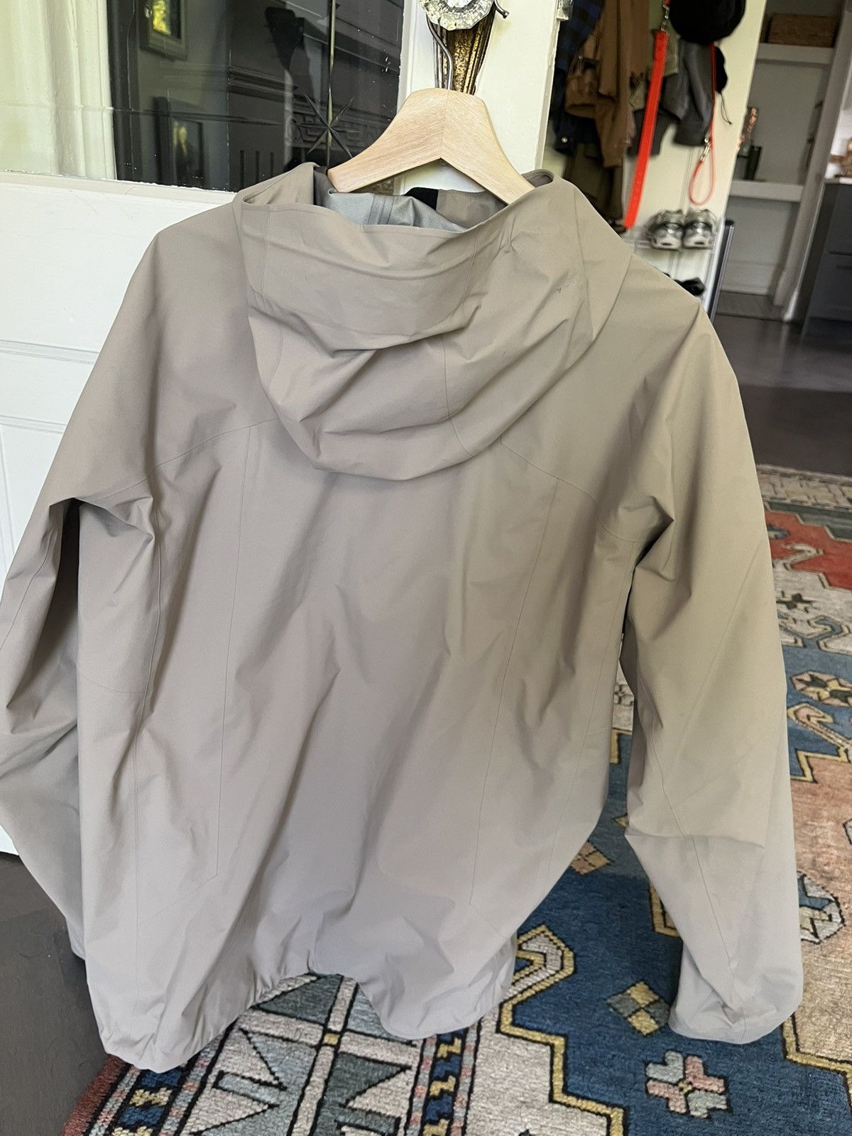 Arc'teryx Arc’teryx Large Men’s Jacket (Gore-Tex) Size US L / EU 52-54 / 3 - 5 Thumbnail