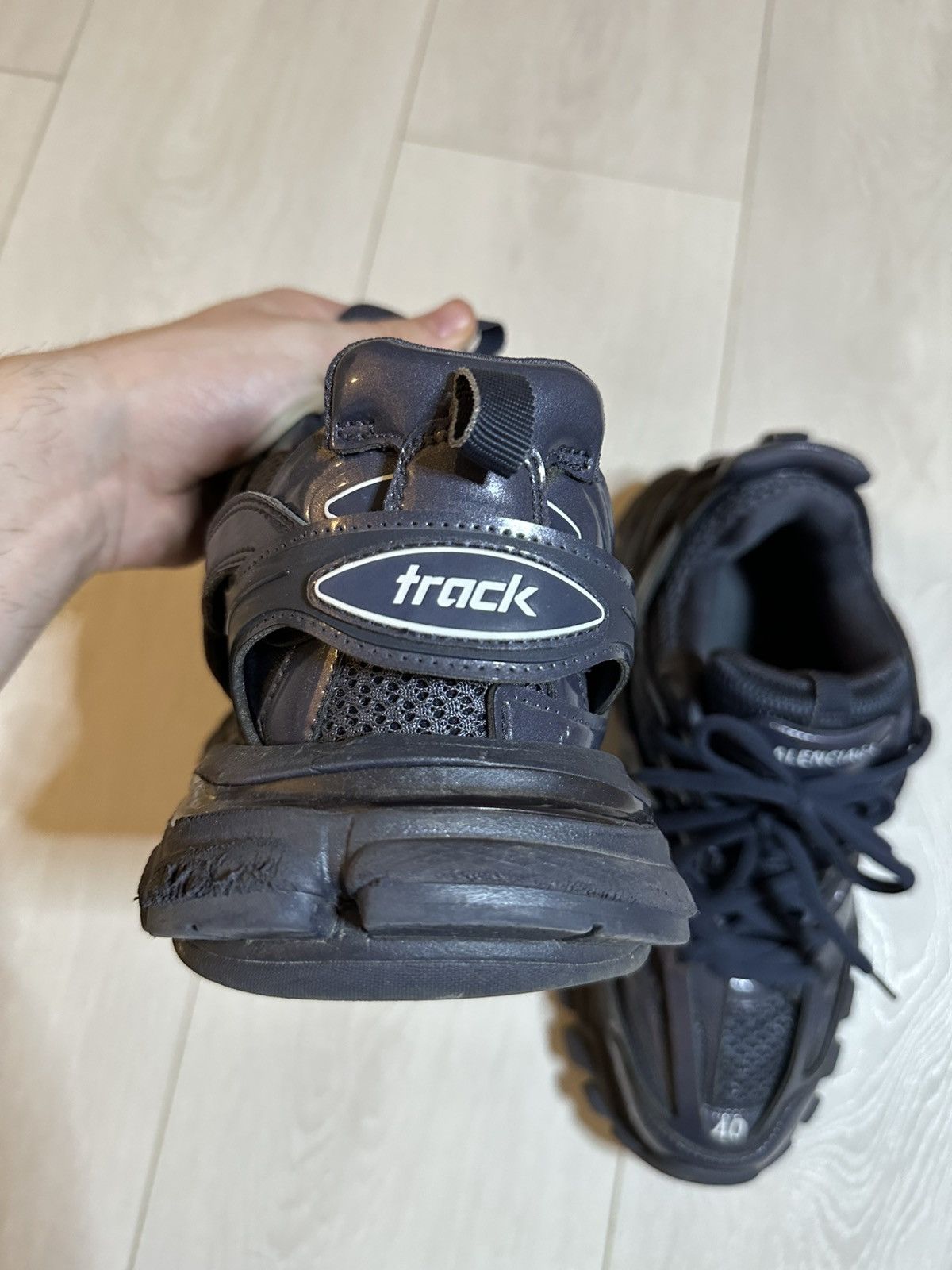 Balenciaga BALENCIAGA track sneakers patent Size US 7 / EU 40 - 6 Thumbnail