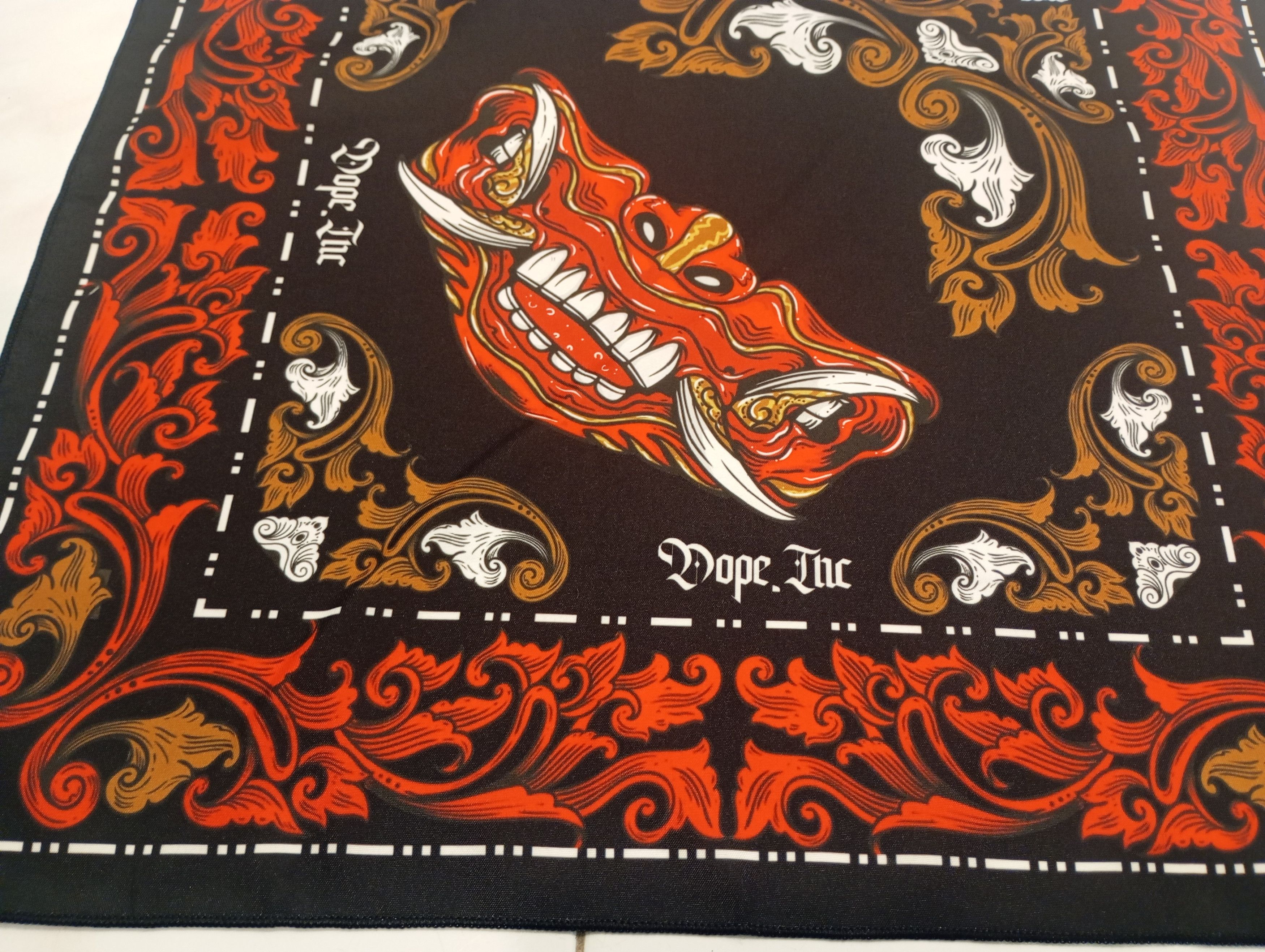 Band Tees Skulls Bandana Handkerchief Size ONE SIZE - 3 Thumbnail