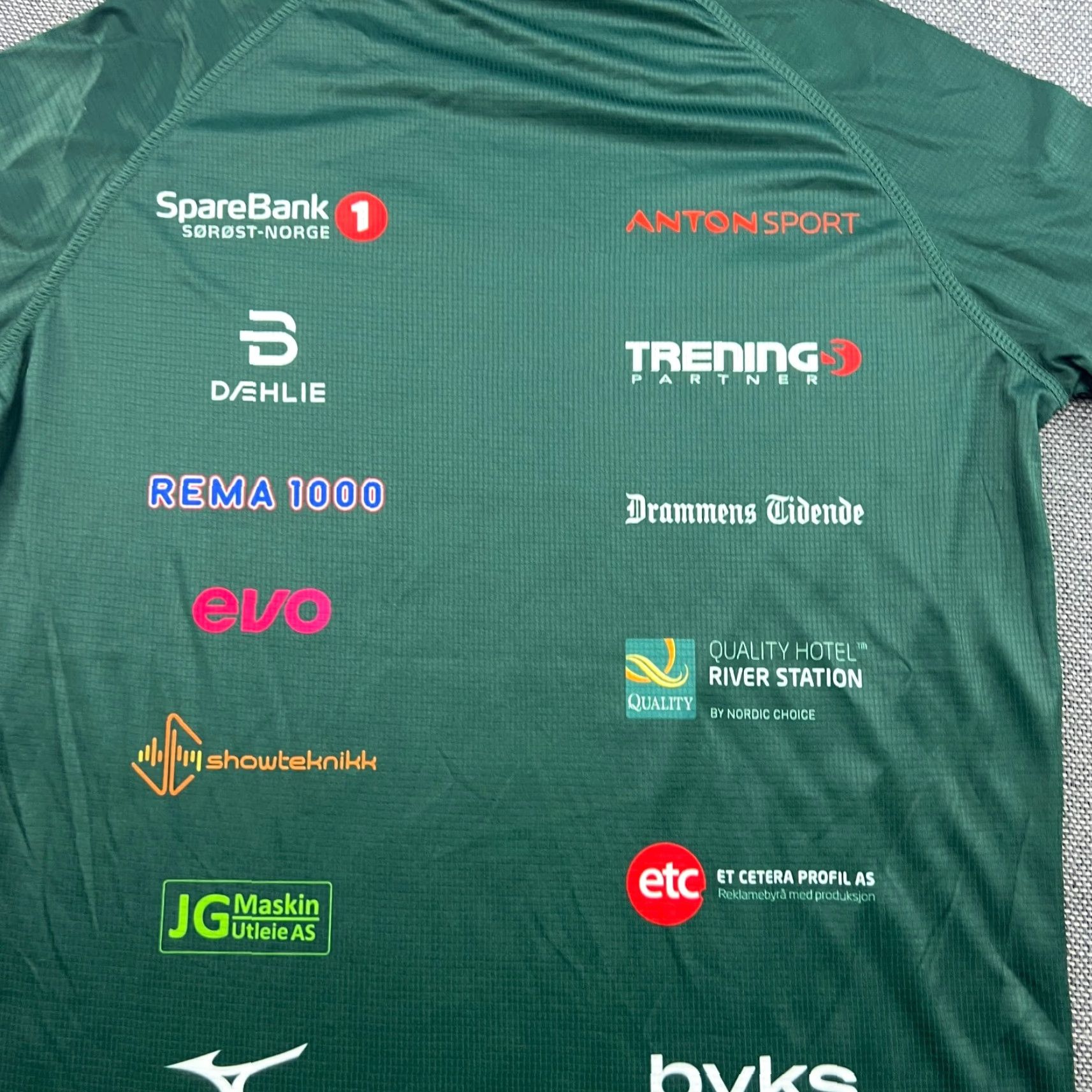 Vintage Bjorn Daehlie Mens Shirt Small Green Marathon Sparebank Running Triathlon Shirt Mens XS? Size US S / EU 44-46 / 1 - 6 Thumbnail