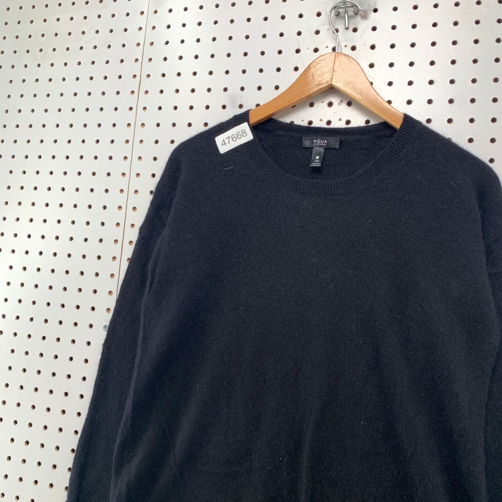 AQUA Aqua 100% Cashmere Sweater Womens M Black Crew Neck Long Sleeve Pullover Casual Winter Knit Regular Pattern: Solid Size M / US 6-8 / IT 42-44 - 6 Thumbnail