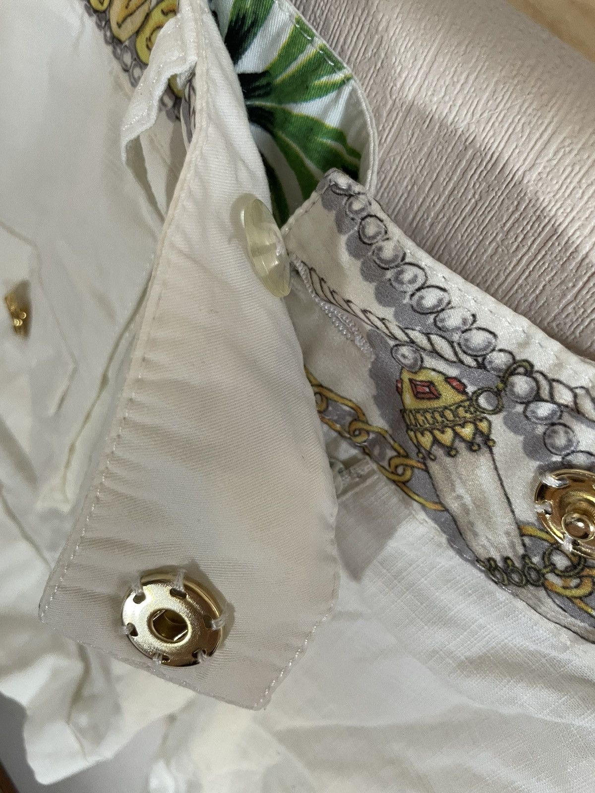 Roberto Cavalli Roberto cavalli vintage white shorts Size 26" / US 2 / IT 38 - 4 Thumbnail