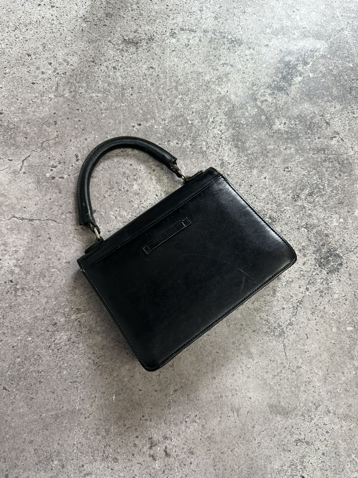 If Six Was Nine VINTAGE JEAN PAUL GAULTIER LEATHER BAG METAL PLATE LOGO Size ONE SIZE - 8 Thumbnail