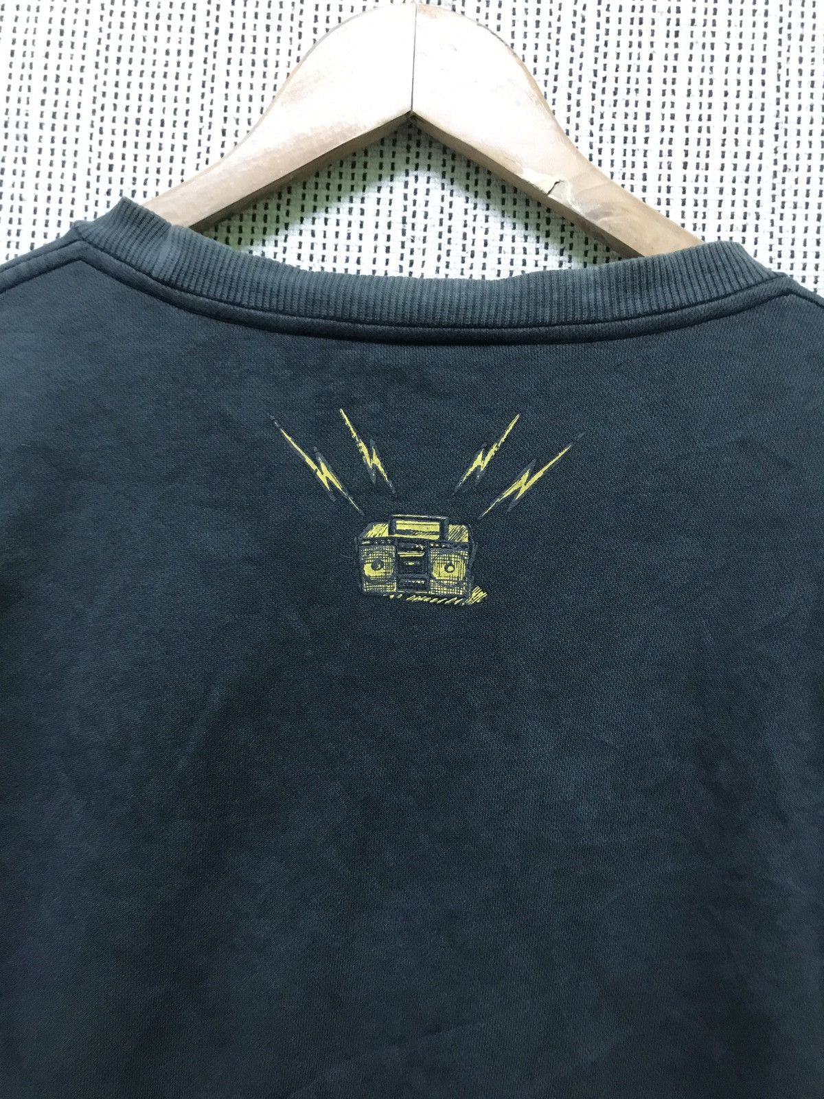 Levi's × Vintage ‼️vintage levis faded big logo Size US L / EU 52-54 / 3 - 8 Thumbnail