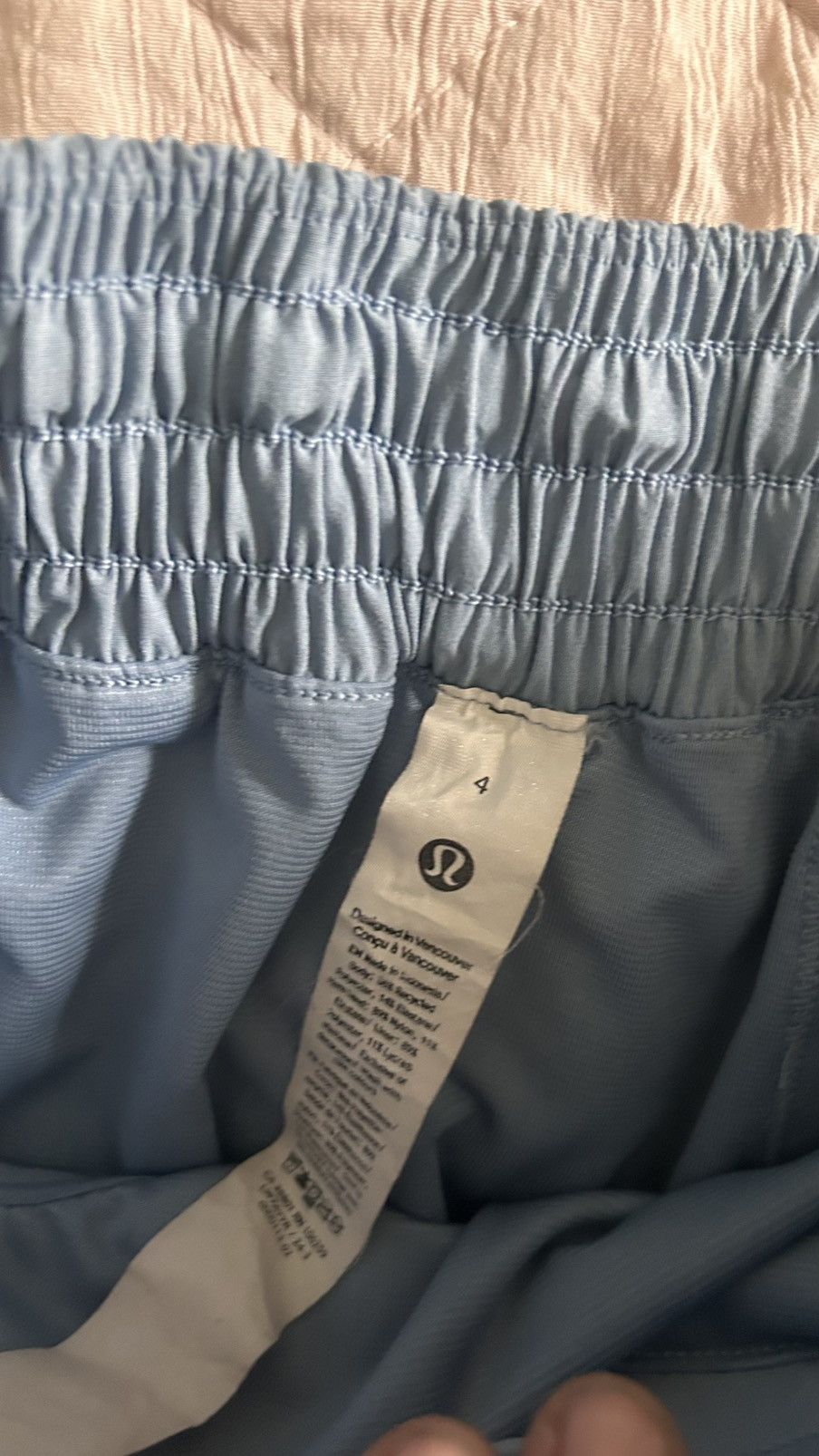 Lululemon Lululemon hottie hot shorts Size 22" - 2 Thumbnail