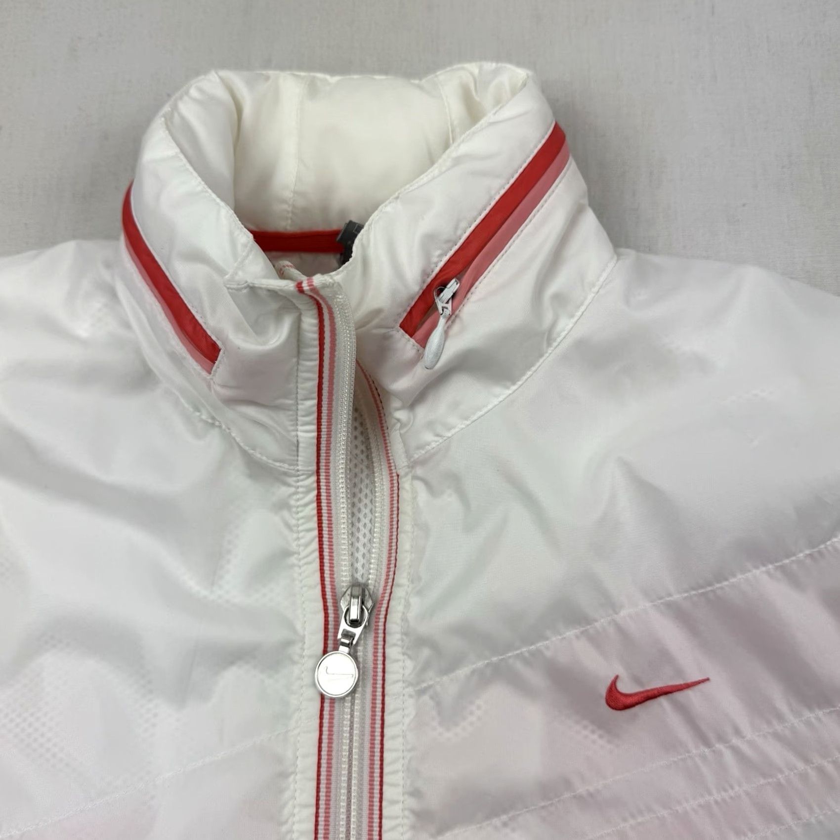 Nike VINTAGE Nike Windbreaker Womens Jacket M White Hooded Sports 90s Y2K Size M / US 6-8 / IT 42-44 - 2 Thumbnail