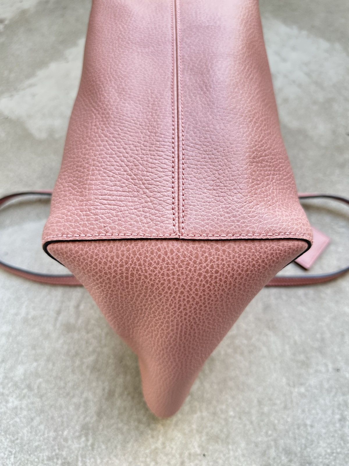 Gucci Gucci Swing Leather Light Rose Leather Tote Luxury Bag Size ONE SIZE - 13 Thumbnail