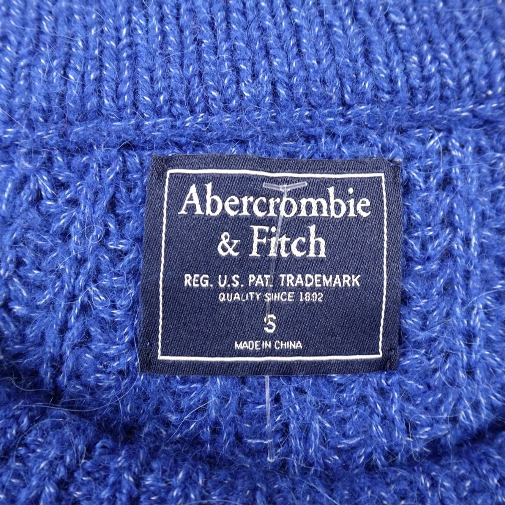 Abercrombie & Fitch VINTAGE Abercrombie & Fitch Sweater Womens S Blue Wool Alpaca Chunky Knit Crewneck 90s Size S / US 4 / IT 40 - 5 Thumbnail