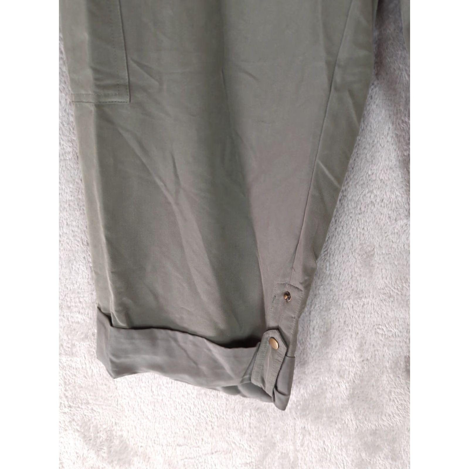 Vintage Chicos Cargo Utility Olive Green Roll Tab Crop Ankle Minimalist Pants 16 Regular Wide Leg? Size 38" / US 16 / IT 52 - 2 Thumbnail