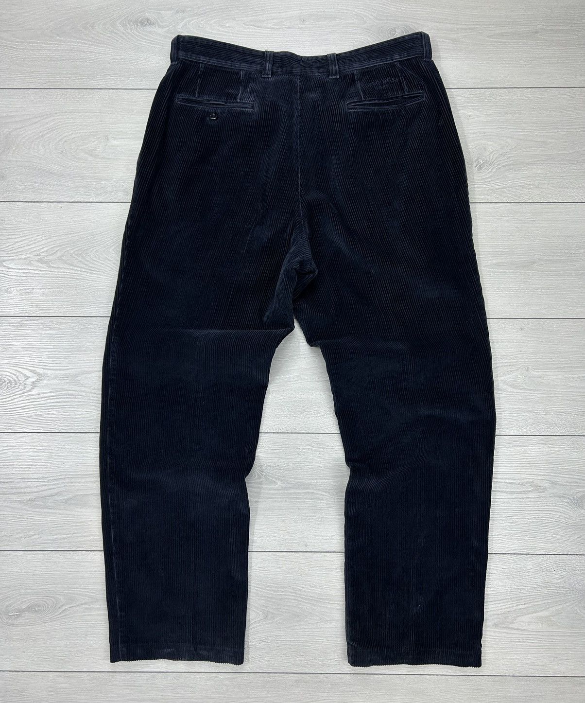 Hugo Boss × Vintage Hugo Boss Vintage Navy Velvet Baggy Pant Size 34 Size US 34 / EU 50 - 2 Thumbnail