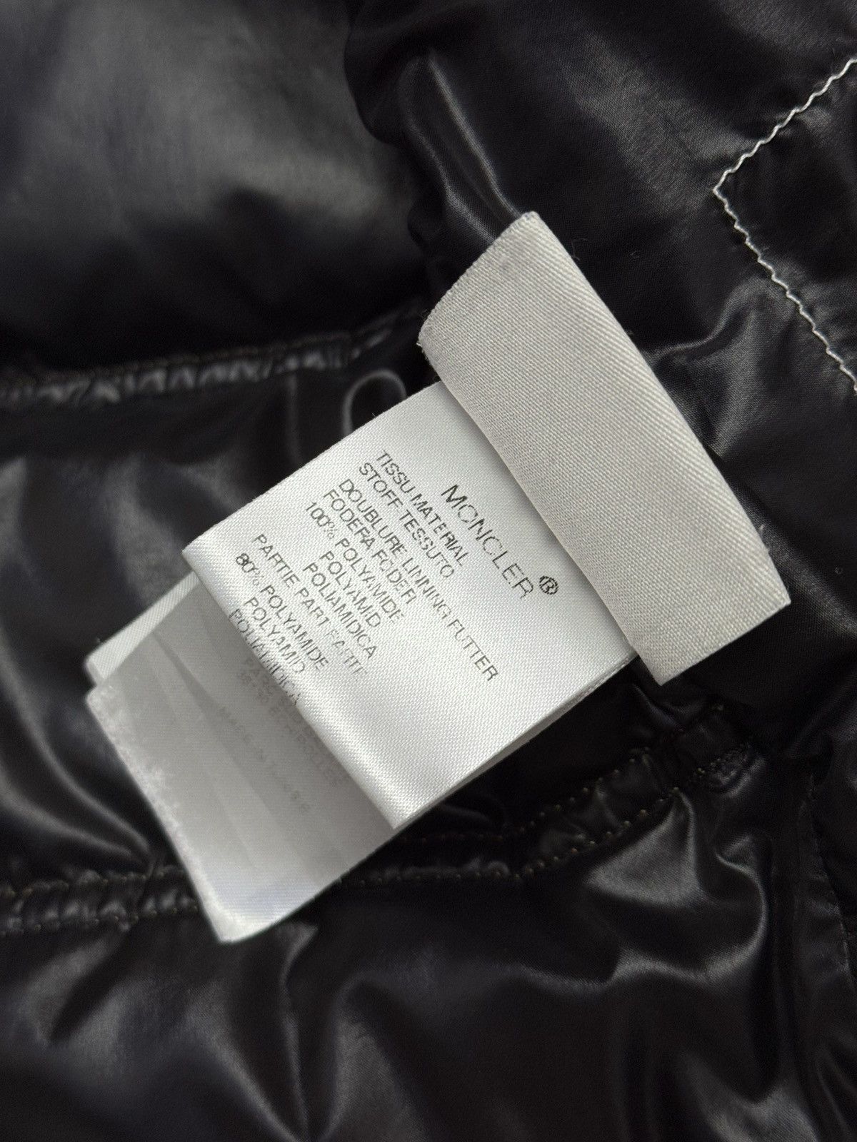 Moncler Moncler vintage down jacket Size XS / US 0-2 / IT 36-38 - 23 Thumbnail