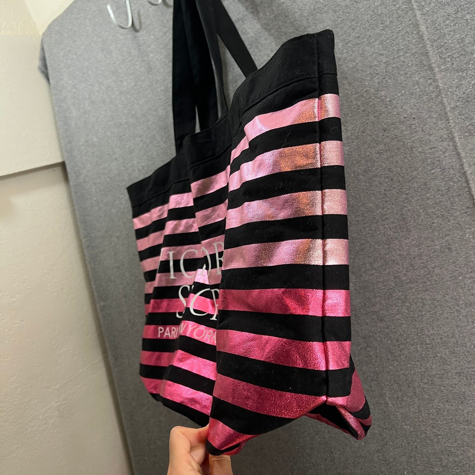 Victoria's Secret Victoria's Secret Women Tote Pink Handbags Size ONE SIZE - 8 Thumbnail