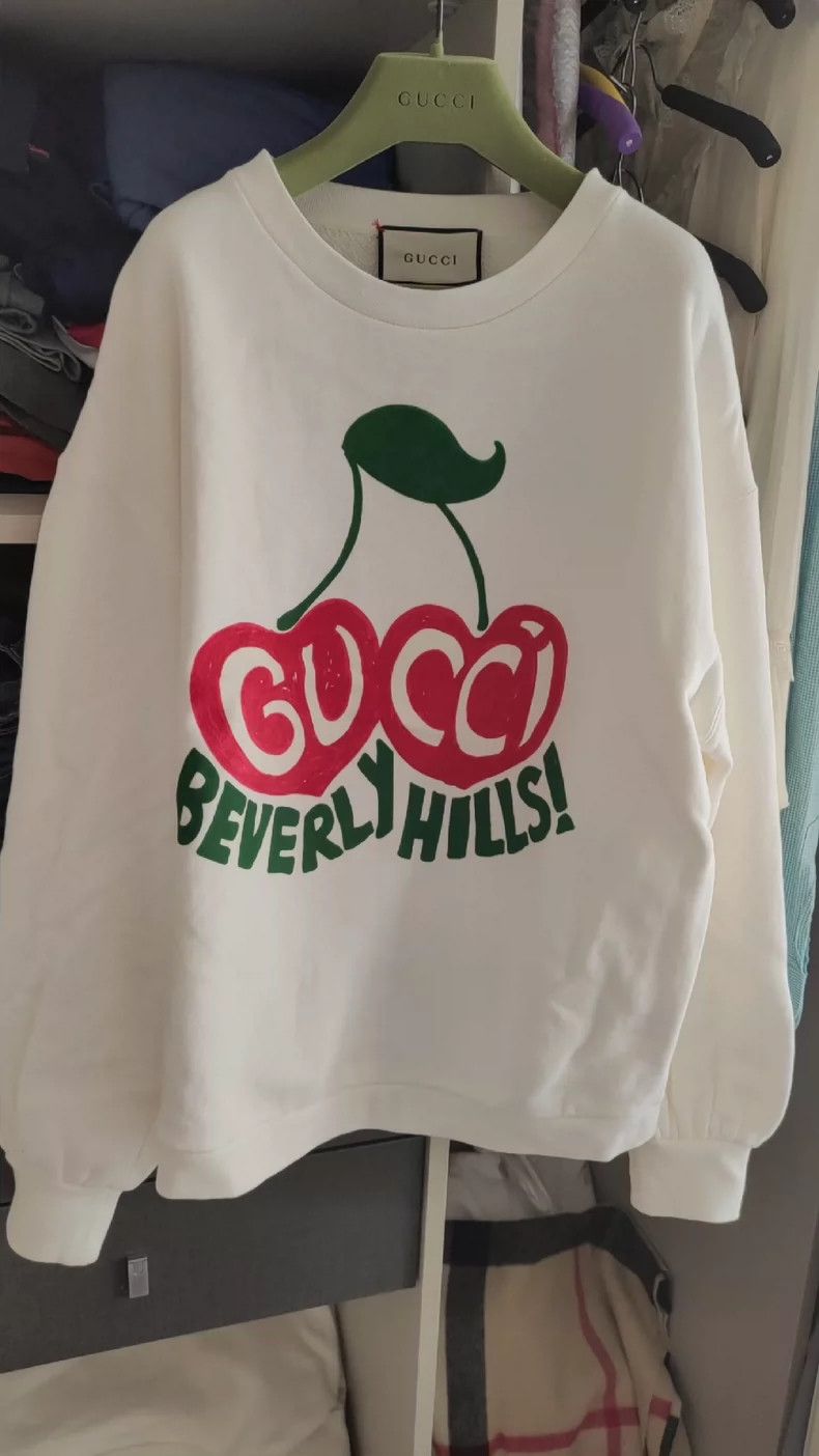 Gucci Gucci White cherry sweatshirt Size M / US 6-8 / IT 42-44 - 1 Thumbnail