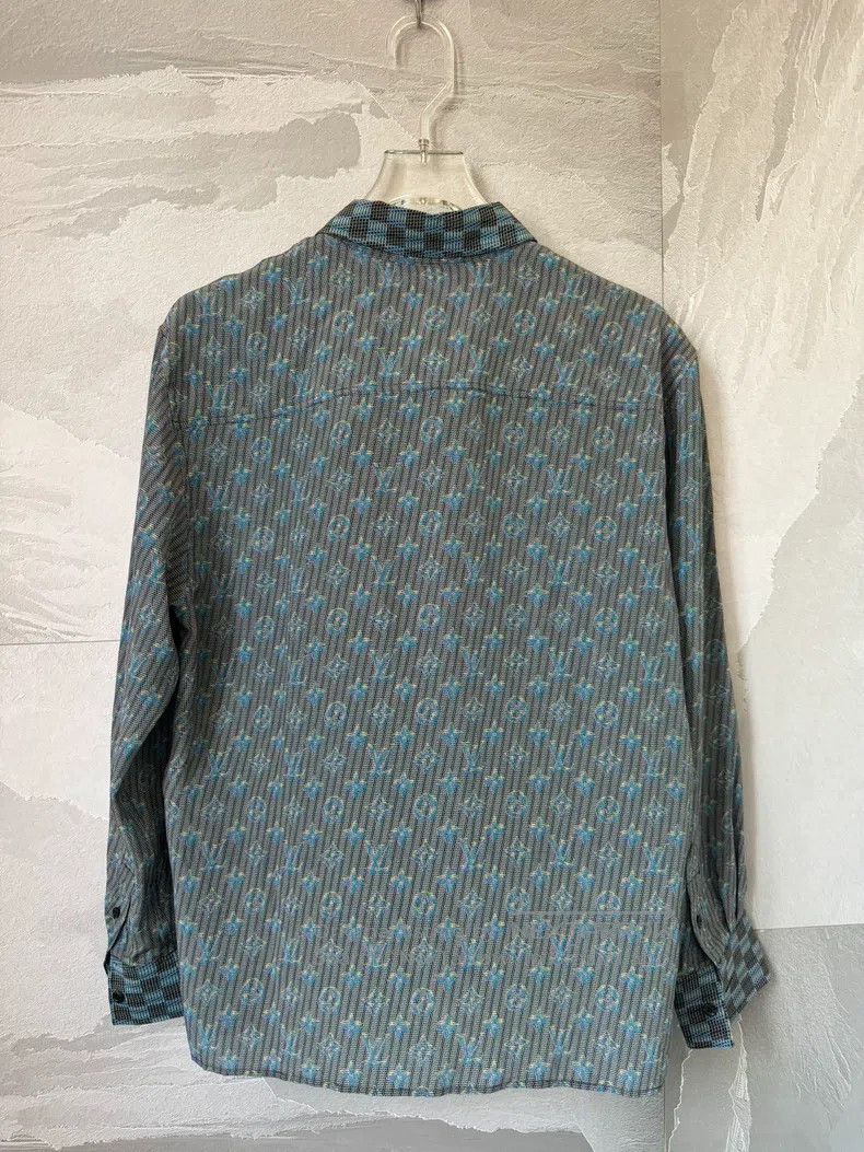 Louis Vuitton Louis Vuitton Old flower printed silk shirt Size S / US 4 / IT 40 - 2 Thumbnail