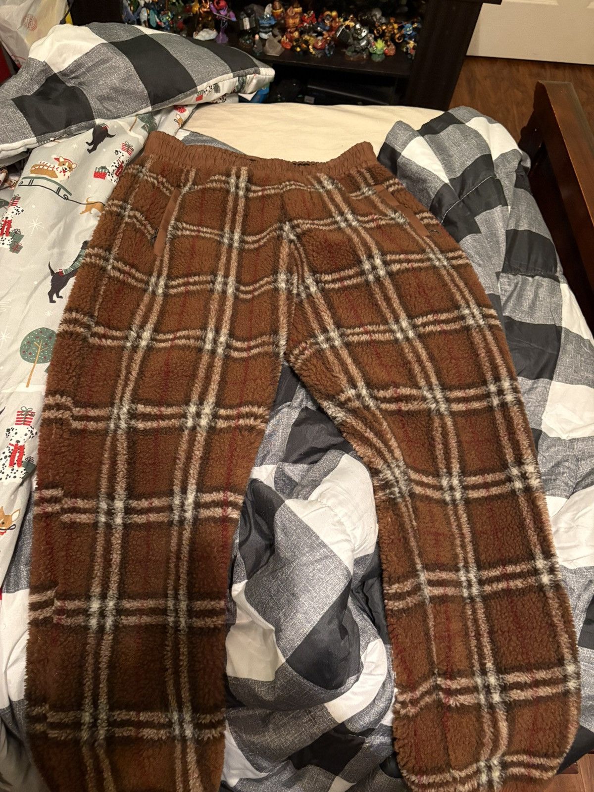 Burberry Burberry Plaid Fleece Sweatpants Size US 32 / EU 48 - 1 Thumbnail
