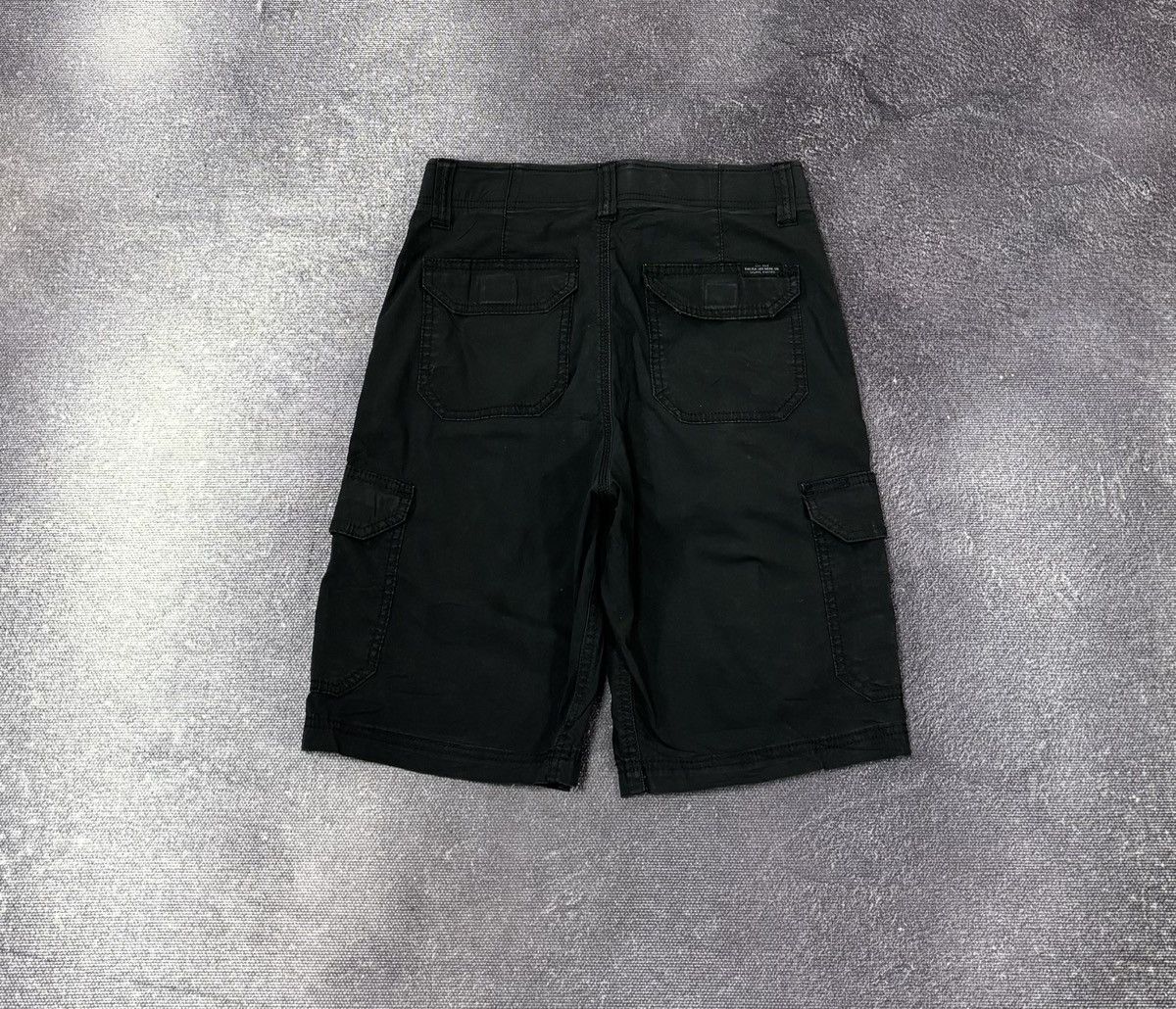 Lee × Vintage Vintage Lee Extreme Motion Black USA Hype Cargo Shorts Size US 29 - 2 Thumbnail