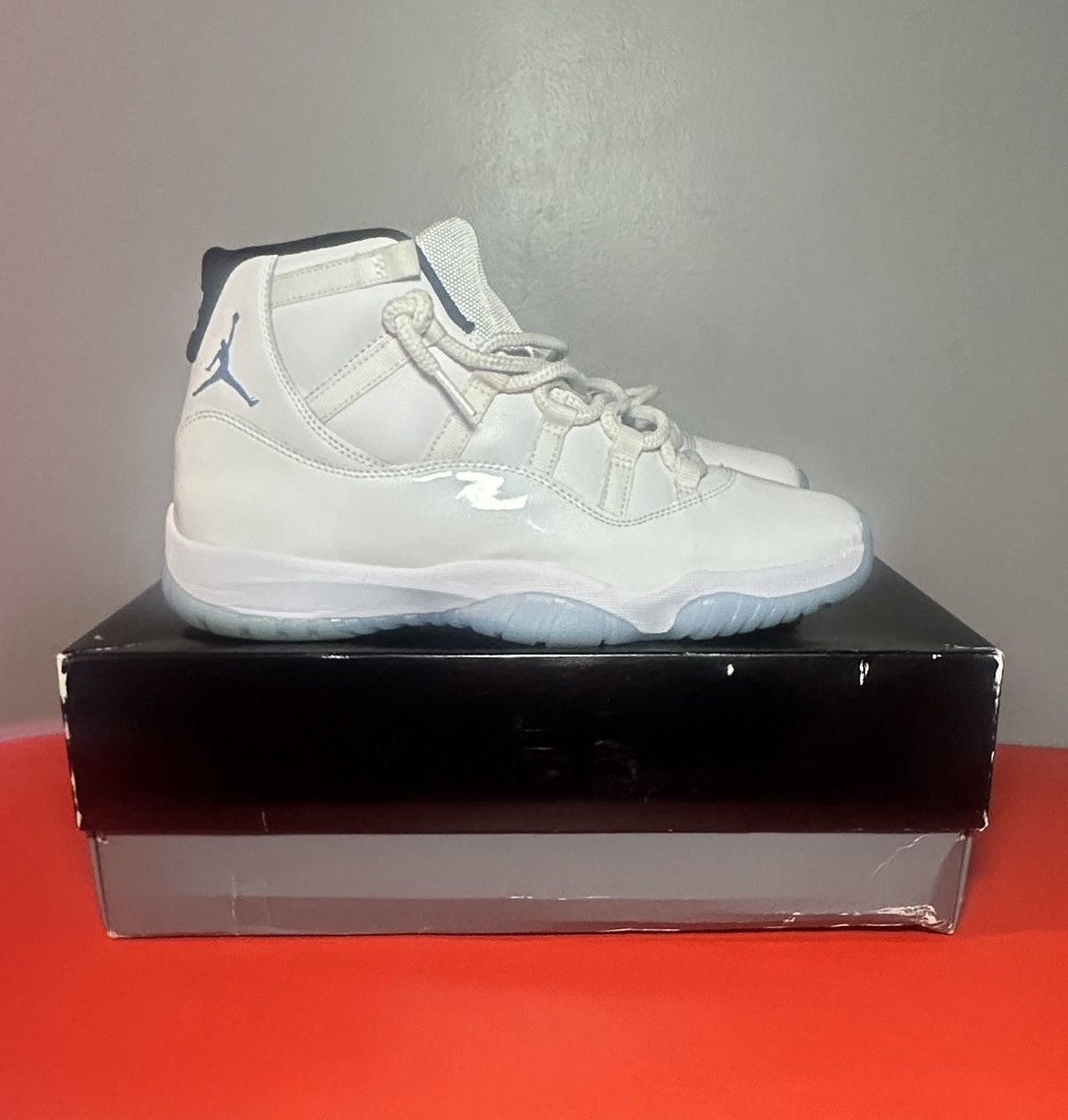 Jordan Brand Size 10 - Air Jordan 11 Retro 2024 Legend Blue / Columbia Size US 10 / EU 43 - 1 Thumbnail