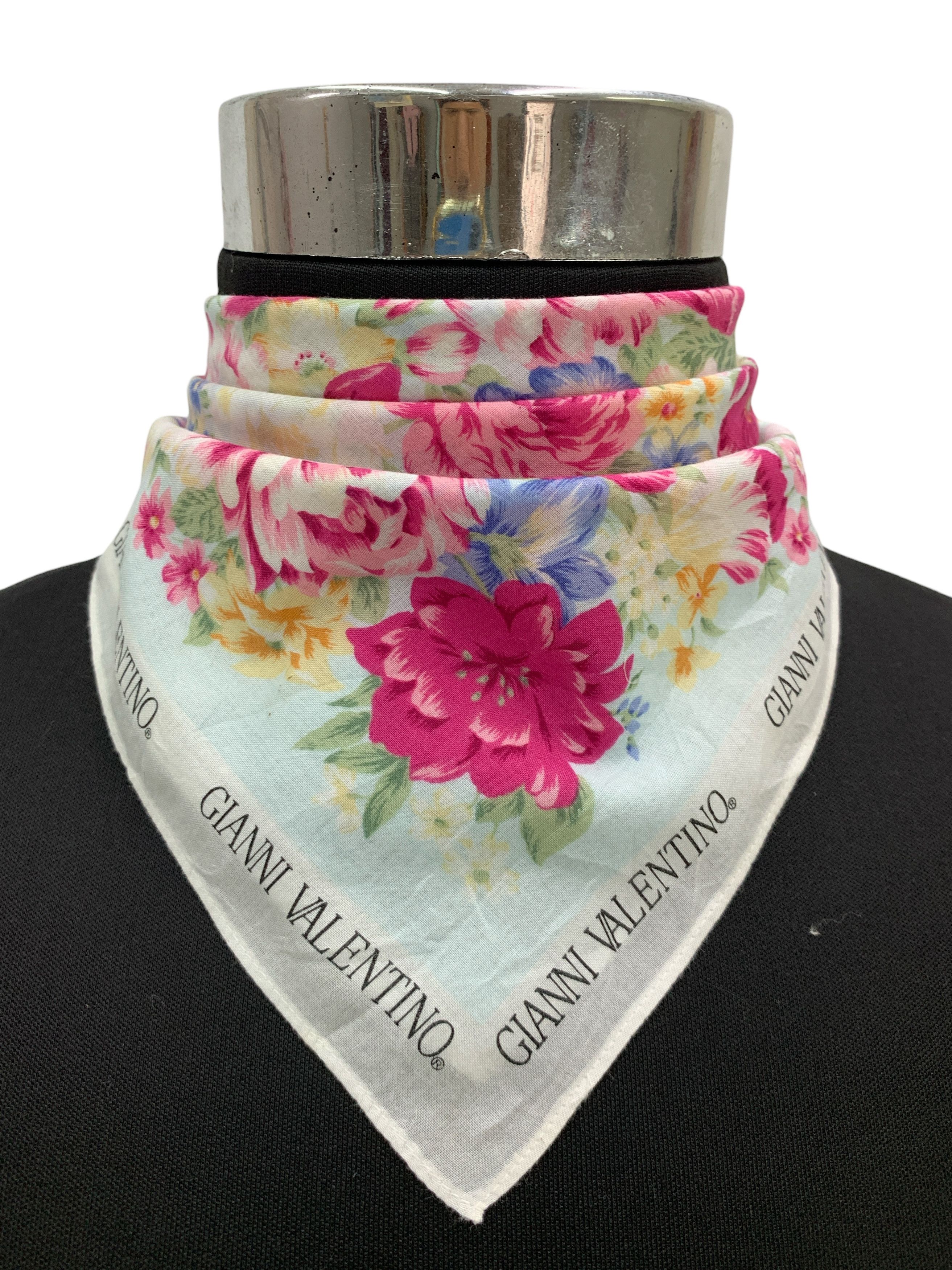 Valentino Vintage Gianni Valentino Handkerchief/Neckerchief - HKA989 Size ONE SIZE - 1 Thumbnail