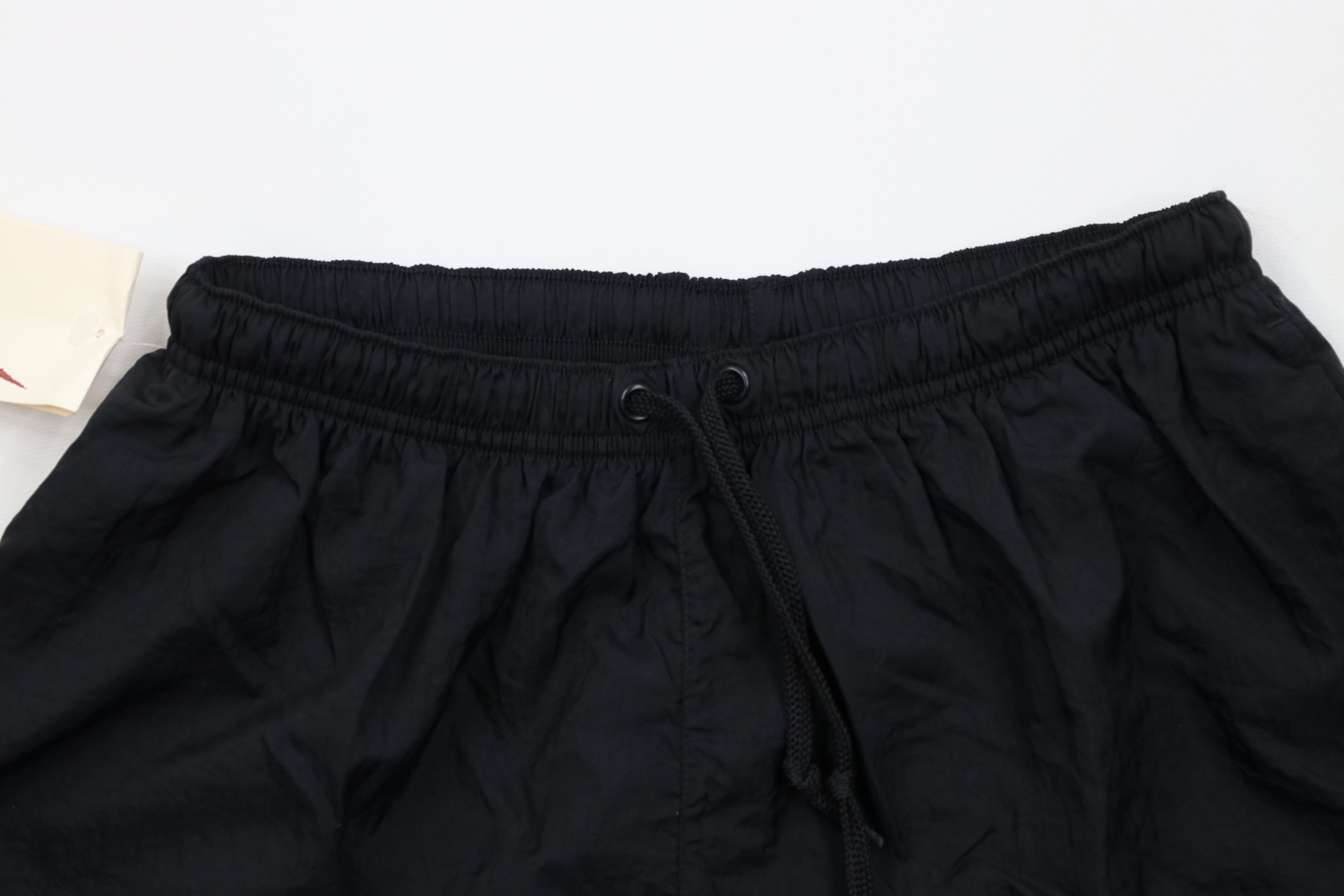 Nike Deadstock Vintage 90s Nike Mini Swoosh Soccer Shorts Black Size 26" / US 2 / IT 38 - 2 Thumbnail