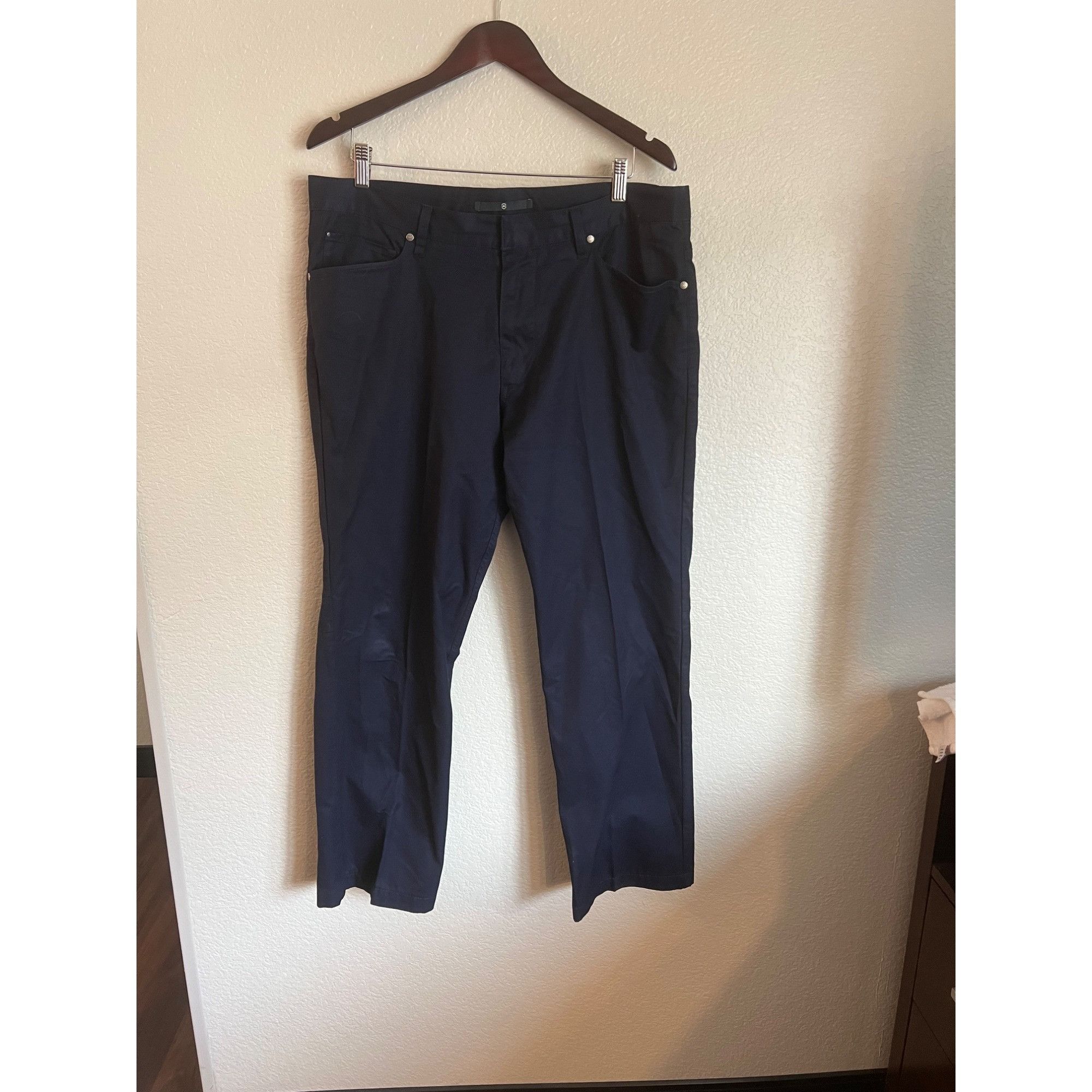 Victorinox Victorinox Mens Pants - Size 36x30 Size US 36 / EU 52 - 1 Thumbnail