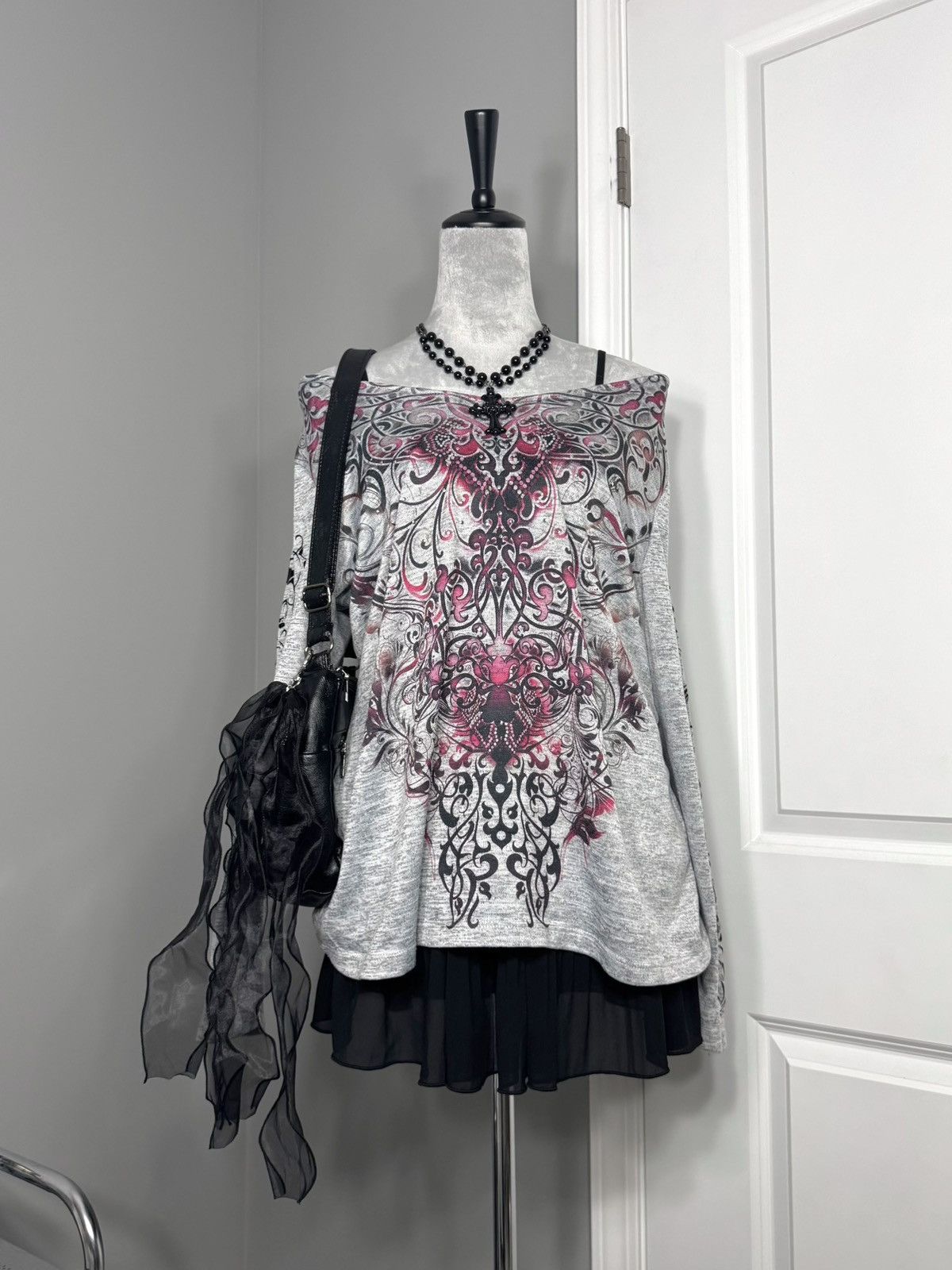 Avenue Cyber Y2K Pink & Grey Studded Fleur De Lys Longsleeve Top Size L / US 10 / IT 46 - 8 Thumbnail