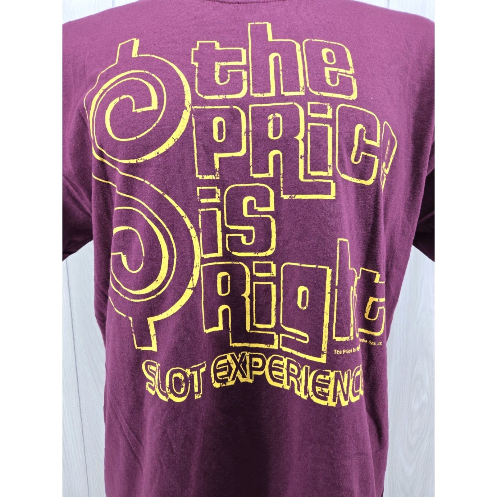 Gildan The Price is Right Slot Experience T-shirt Maroon Size L Mens Gildan Cotton Short Sleeve Graphic Print Size US L / EU 52-54 / 3 - 2 Thumbnail