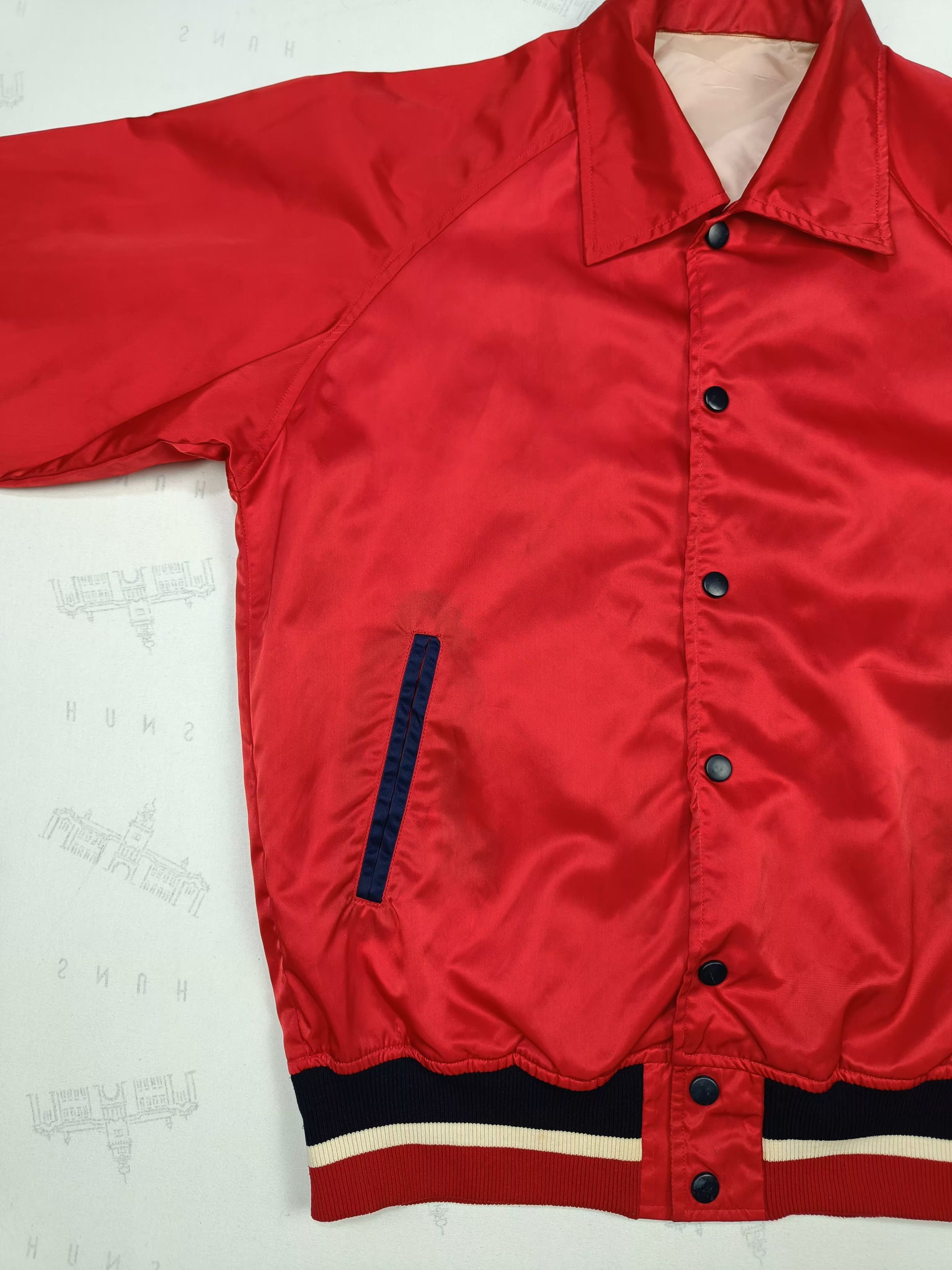 Descente Vintage 80s DESCENTE 'BOMBERS' Back Spell Out Size US L / EU 52-54 / 3 - 4 Thumbnail