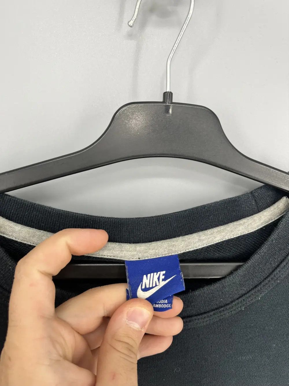 Nike Vintage Nike Black Embroidery Logos Sweatshirt Crazy Style Size US L / EU 52-54 / 3 - 7 Thumbnail