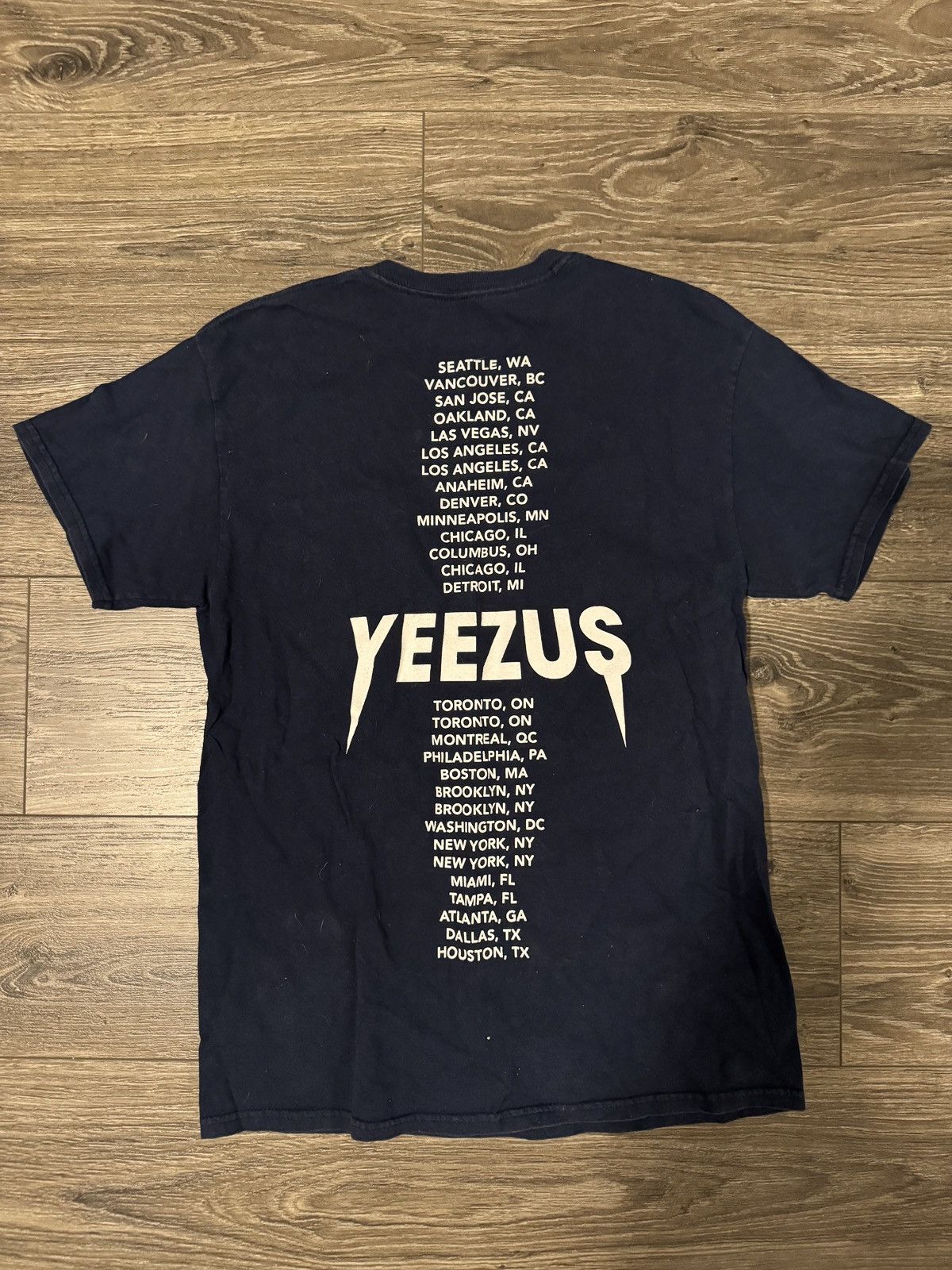 Kanye West × Vintage Kanye West Yeezys Tour Shirt Size US M / EU 48-50 / 2 - 2 Thumbnail