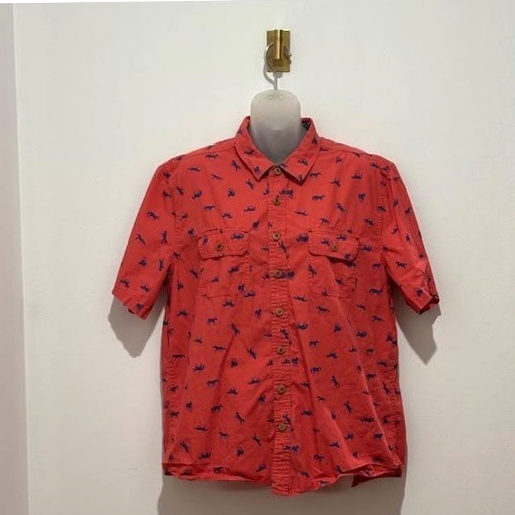 Vintage Matilda Jane X Joanna Gaines Red Horse Print Button-Up Shirt Size L Men Short Sleeve Collared, Casual, Vintage? No Size US L / EU 52-54 / 3 - 3 Thumbnail