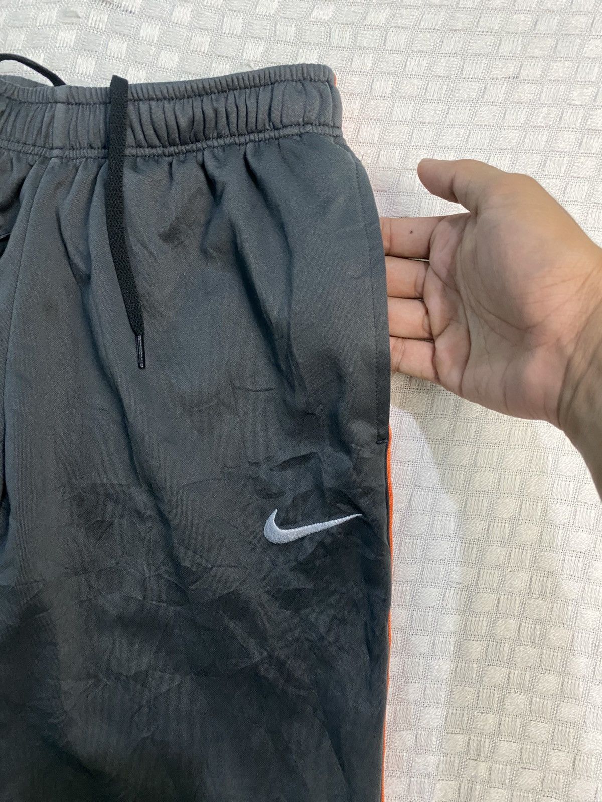 Nike × atmos VINTAGE NIKE 90S BAGGY NYLON WIDE LEG SWOOSH TRACK PANTS Y2K Size US 32 / EU 48 - 4 Thumbnail