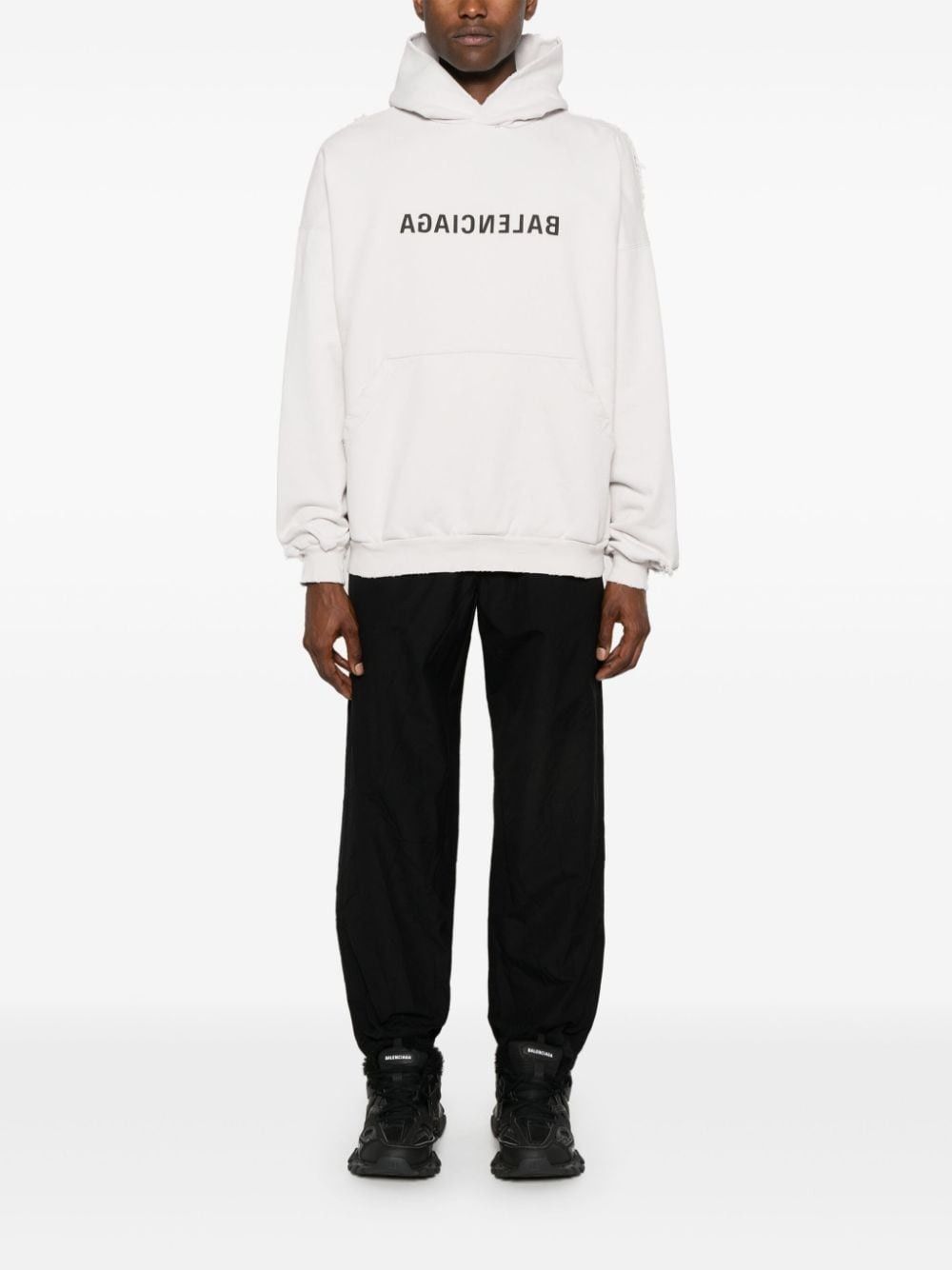 Balenciaga o1tr1nto0725 Mirror Torn Hoodie Large Fit in Off White Size US M / EU 48-50 / 2 - 3 Thumbnail