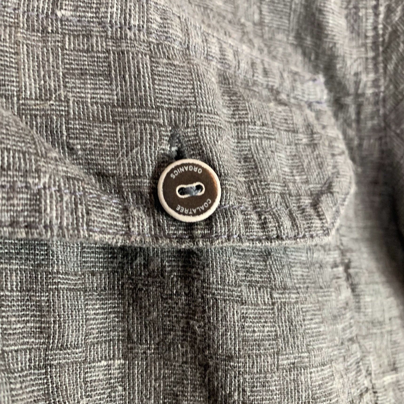 Vintage VINTAGE Coalatree Organics Shirt Mens Size Small Dark Gray Button Down Hemp Cotton flaw Size US S / EU 44-46 / 1 - 7 Thumbnail