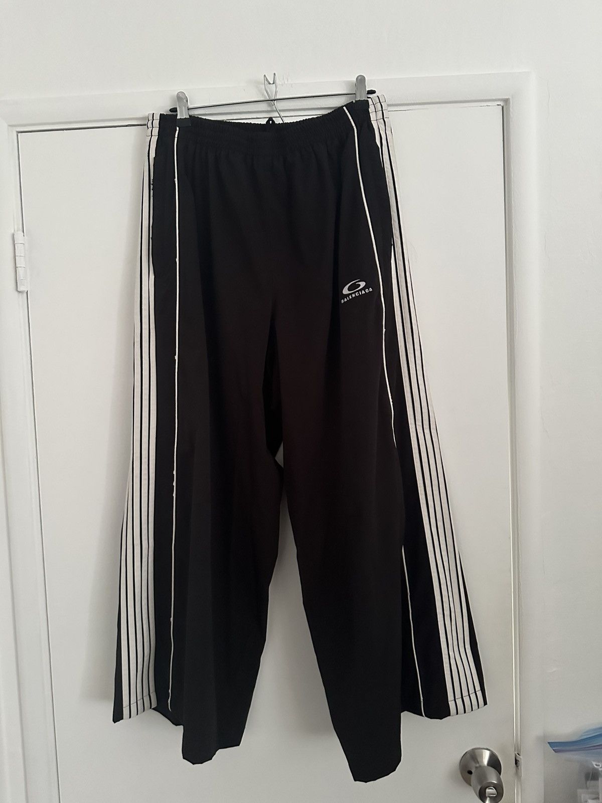 Balenciaga Balenciaga Large Loop Track Pants Size US 33 - 1 Thumbnail