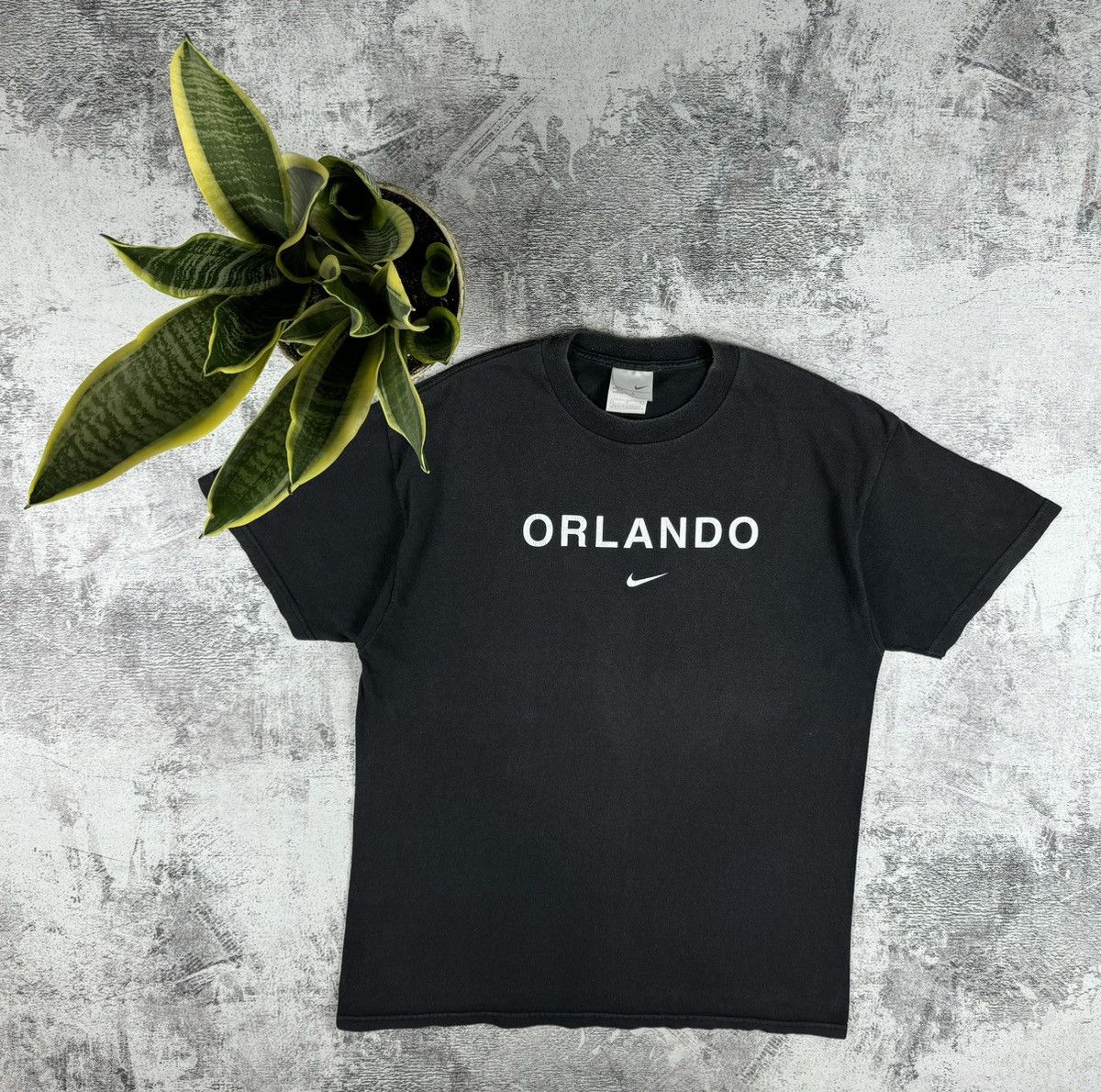 Nike Vintage 90S Nike Orlando Swoosh Distressed Faded T Shirt Tee Size US L / EU 52-54 / 3 - 1 Thumbnail