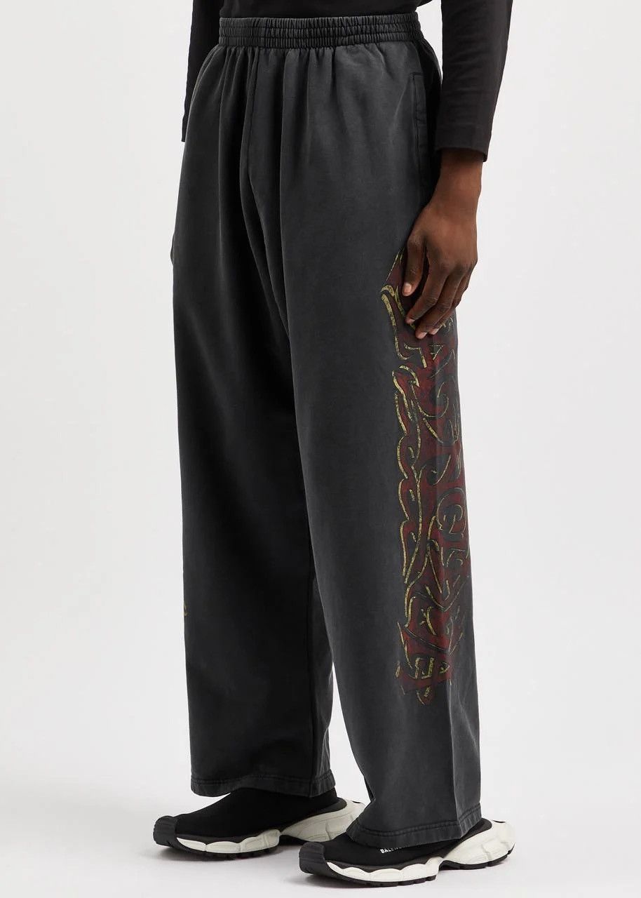 Balenciaga Balenciaga Off Shore sweatpants Size US 34 / EU 50 - 1 Thumbnail