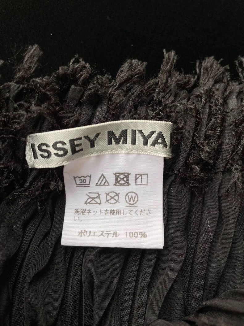Issey Miyake Issey Miyake size:2 Black main line fleece skirt Size 31" - 4 Thumbnail