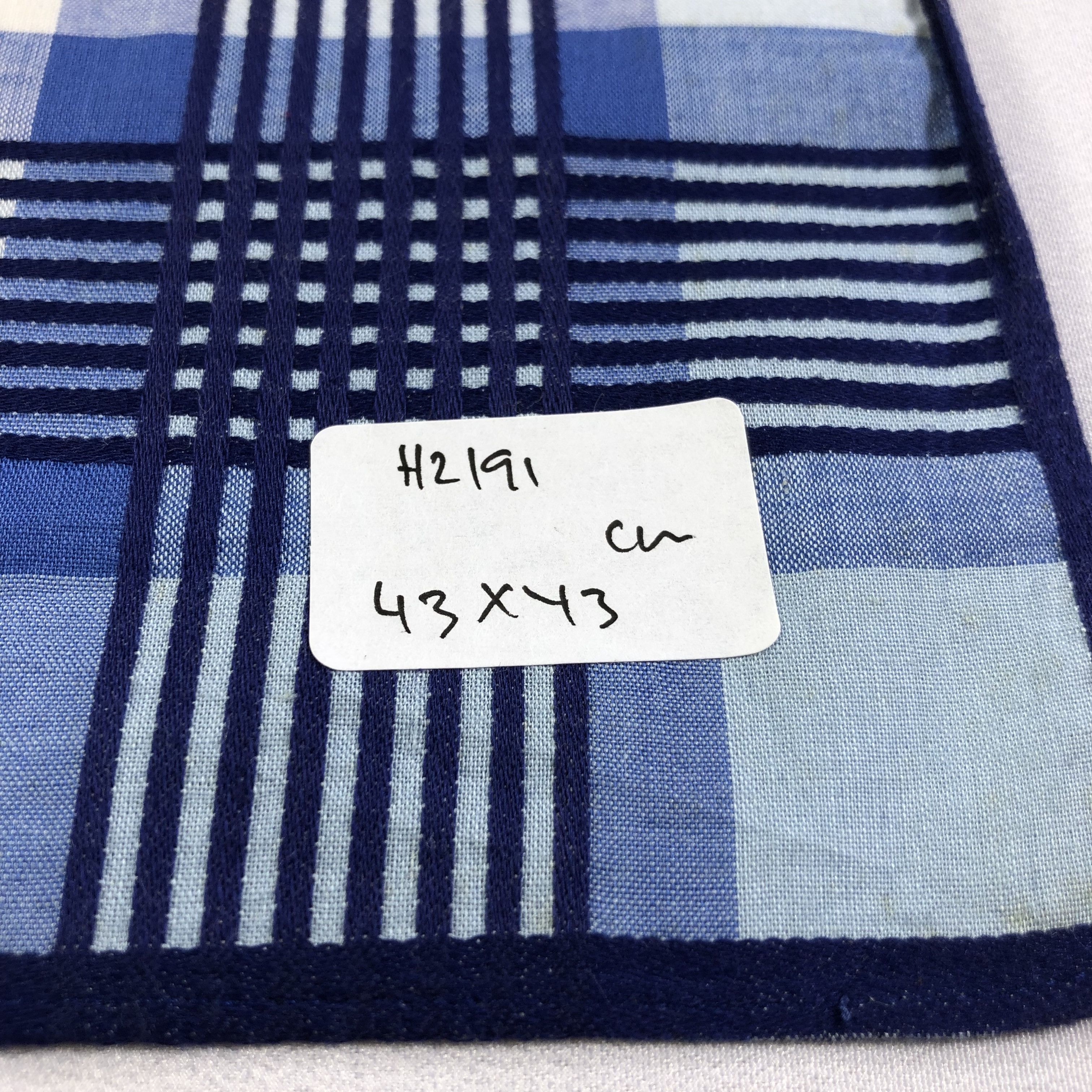 Pierre Balmain Pierre Balmain Handkerchief Neckerchief Bandana H2191 Size ONE SIZE - 9 Thumbnail