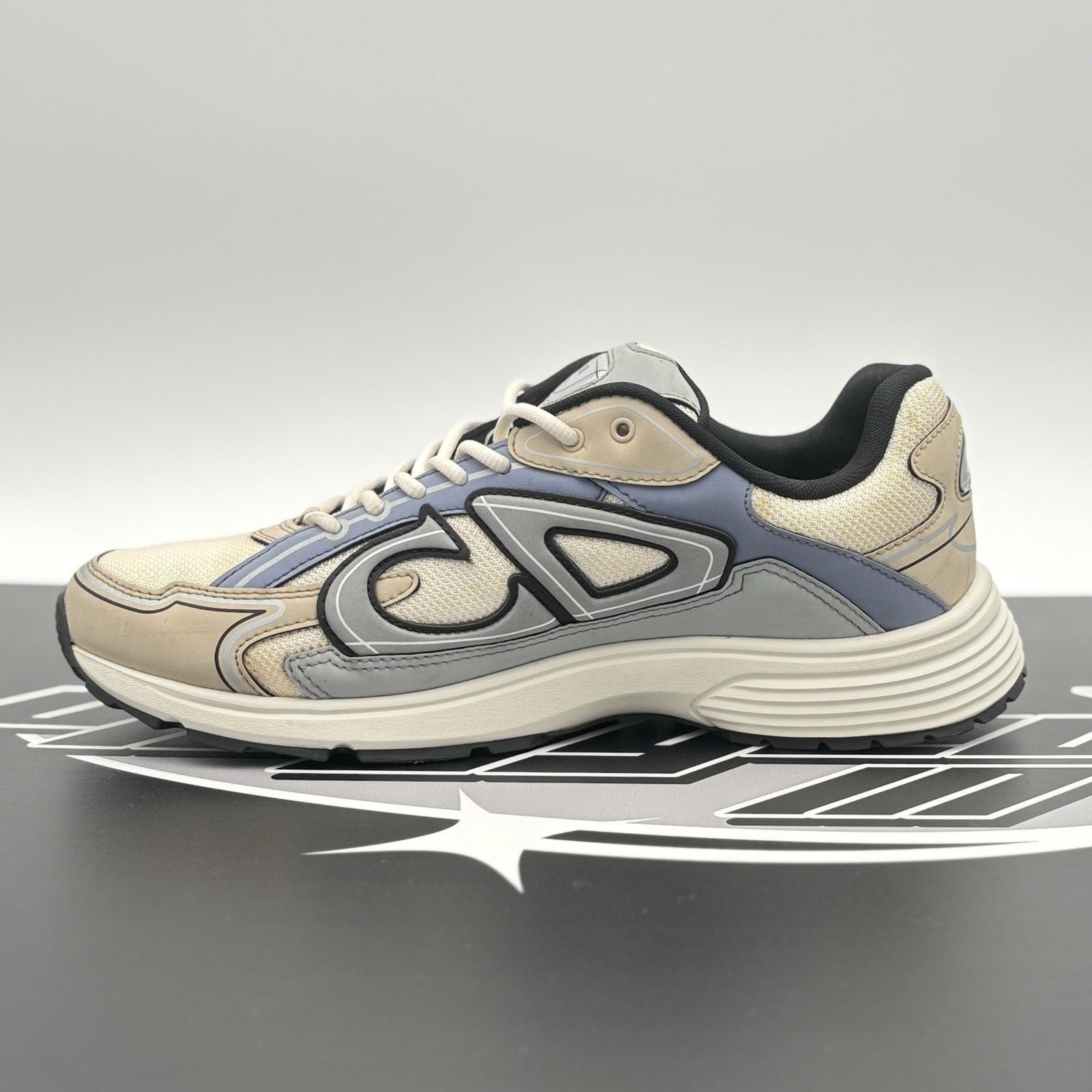 Dior Dior B30 Reflective Sneaker ' Beige Blue ' | SUPER CLEAN Size US 11 / EU 44 - 4 Thumbnail