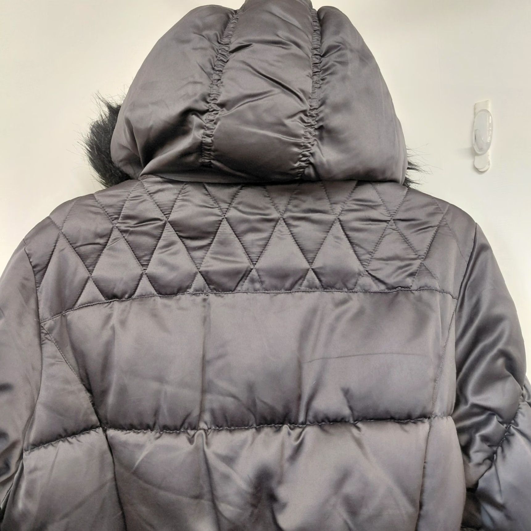 Coogi **VINTAGE COOGI Women's Size 2X Brownish Black Puffer Coat** User: **Vintage COOGI Women's Size 2X Brownish Black Puffer Jacket** Size XXL / US 16-18 / IT 52-54 - 5 Thumbnail