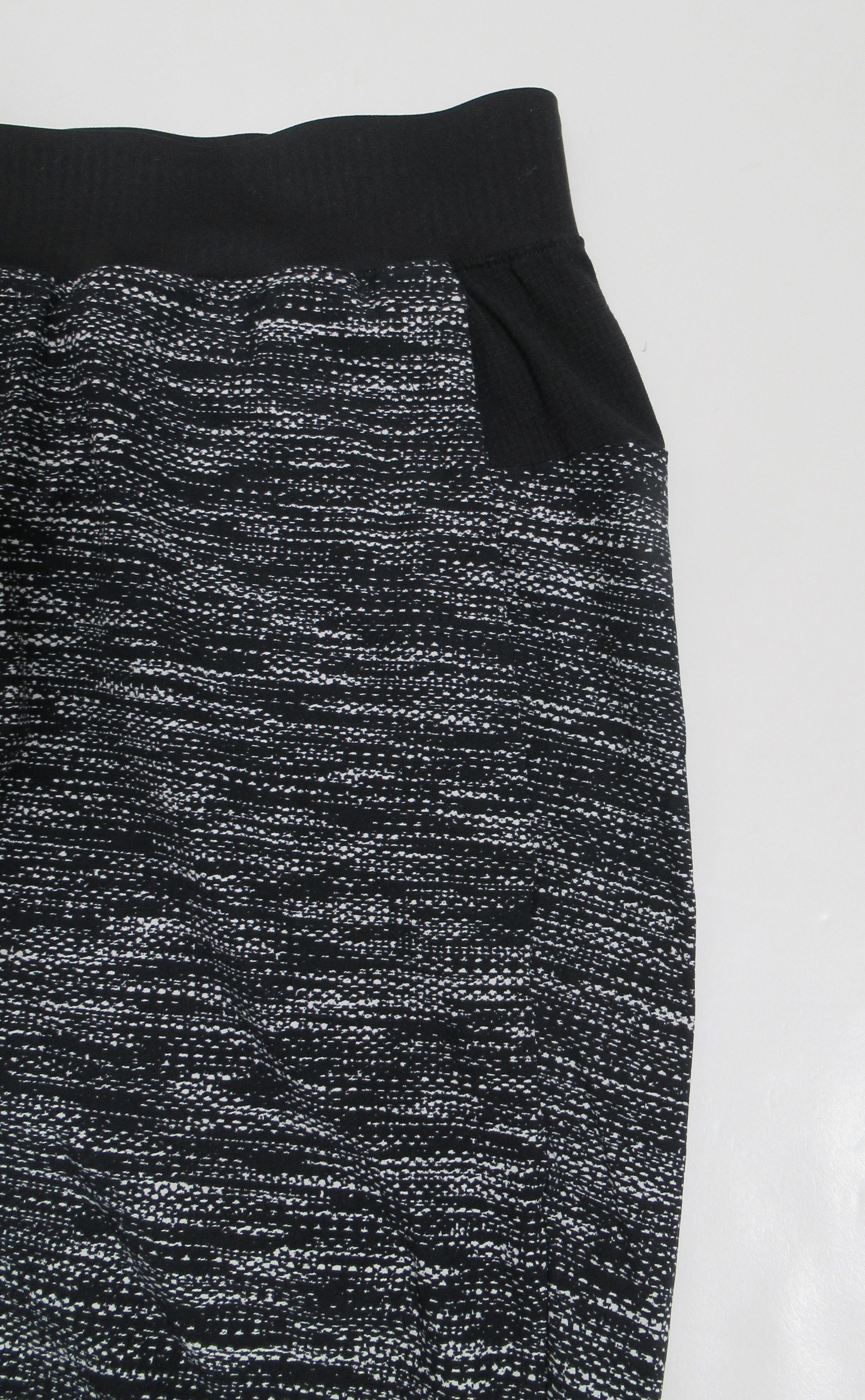 Lululemon Lululemon Men's In Mind Pant All Court Texture White Black Size US 35 - 6 Thumbnail