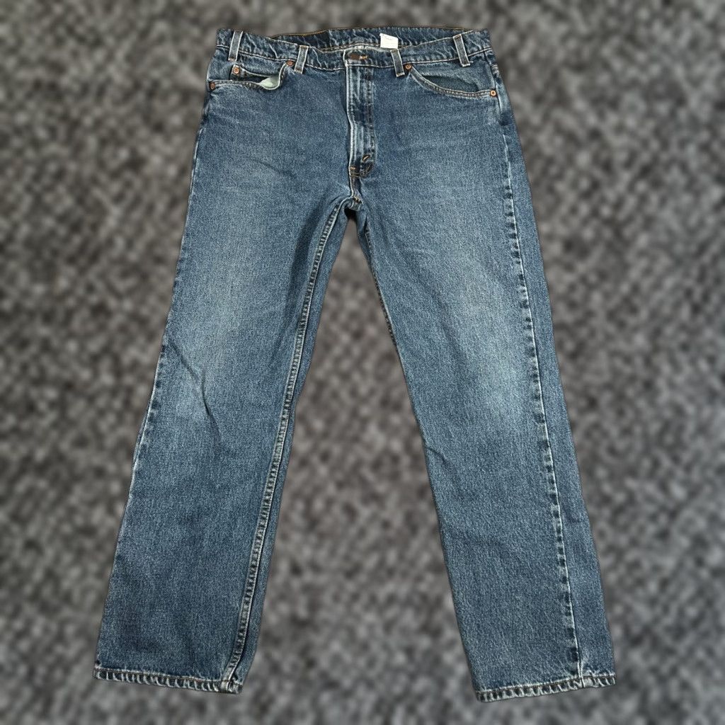 Levi's VINTAGE Levi's 505 Jeans Men 38x30 Straight Fit Medium Wash Denim 80s 90s Retro Size US 38 / EU 54 - 1 Thumbnail
