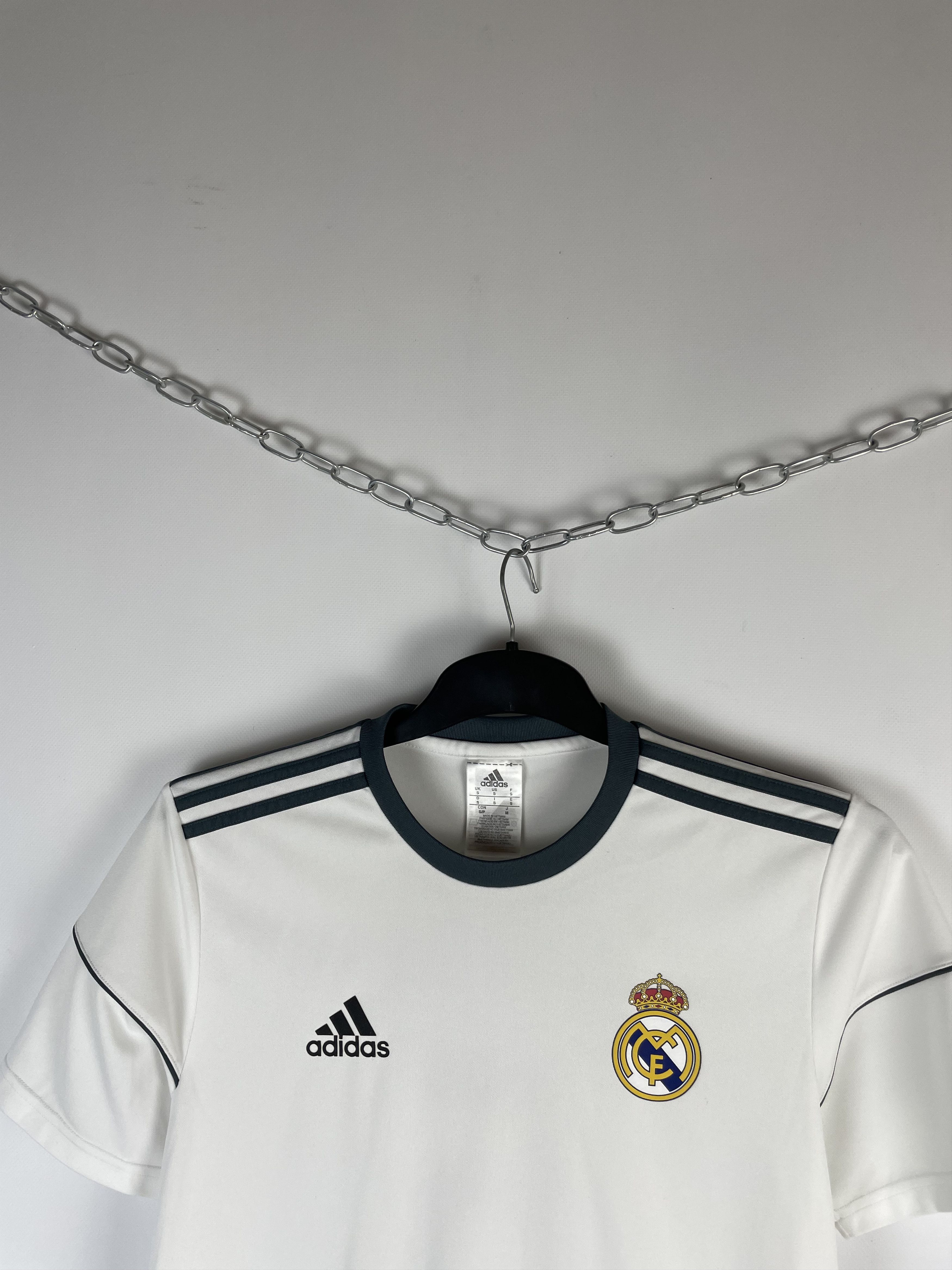 Adidas Adidas Real Madrid Home Kit Jersey Tee Tshirt Size US S / EU 44-46 / 1 - 3 Thumbnail